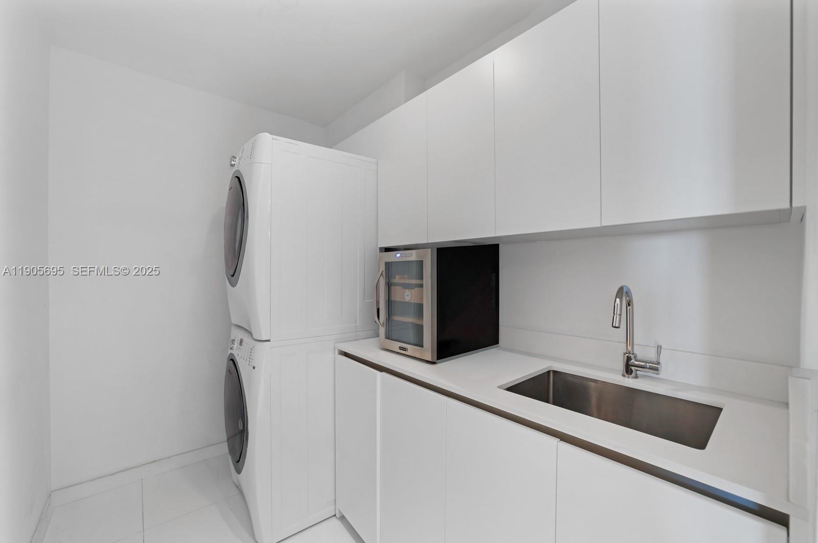 OCEANA BAL HARBOUR CONDO - Residential