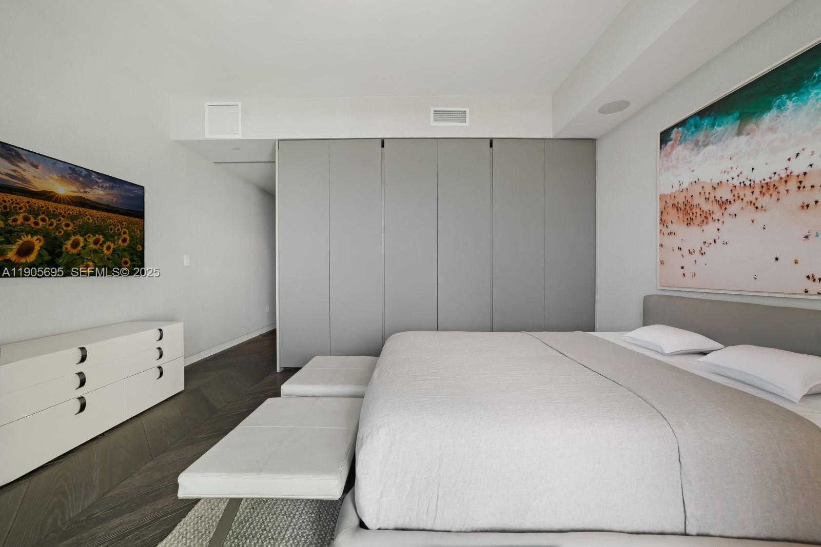 OCEANA BAL HARBOUR CONDO - Residential