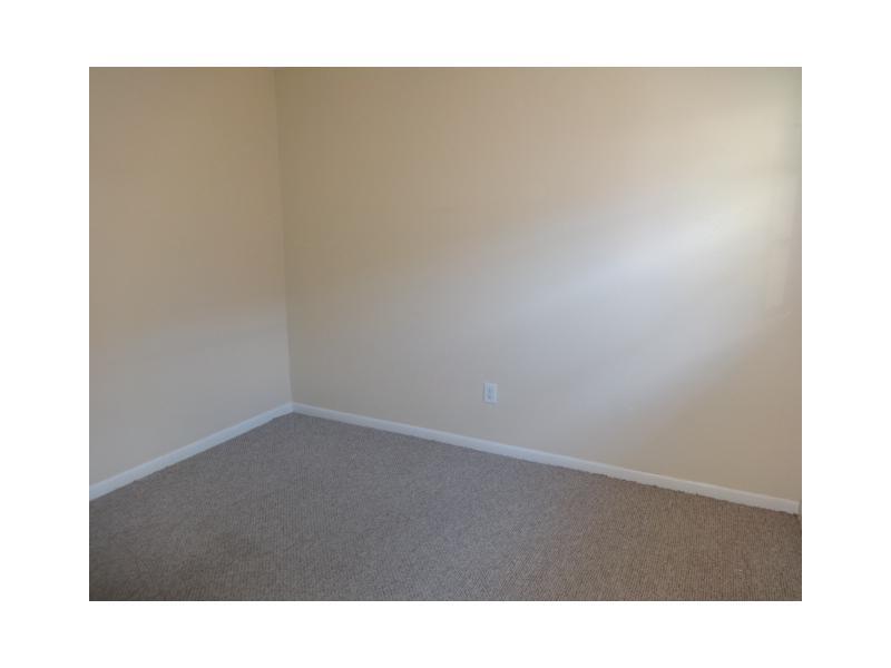 AUDUBON CLUSTER WEST - Residential Lease