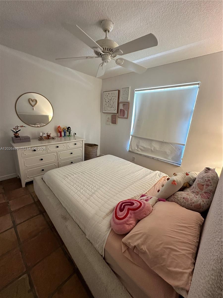 TWIN ACRES - Residential Lease