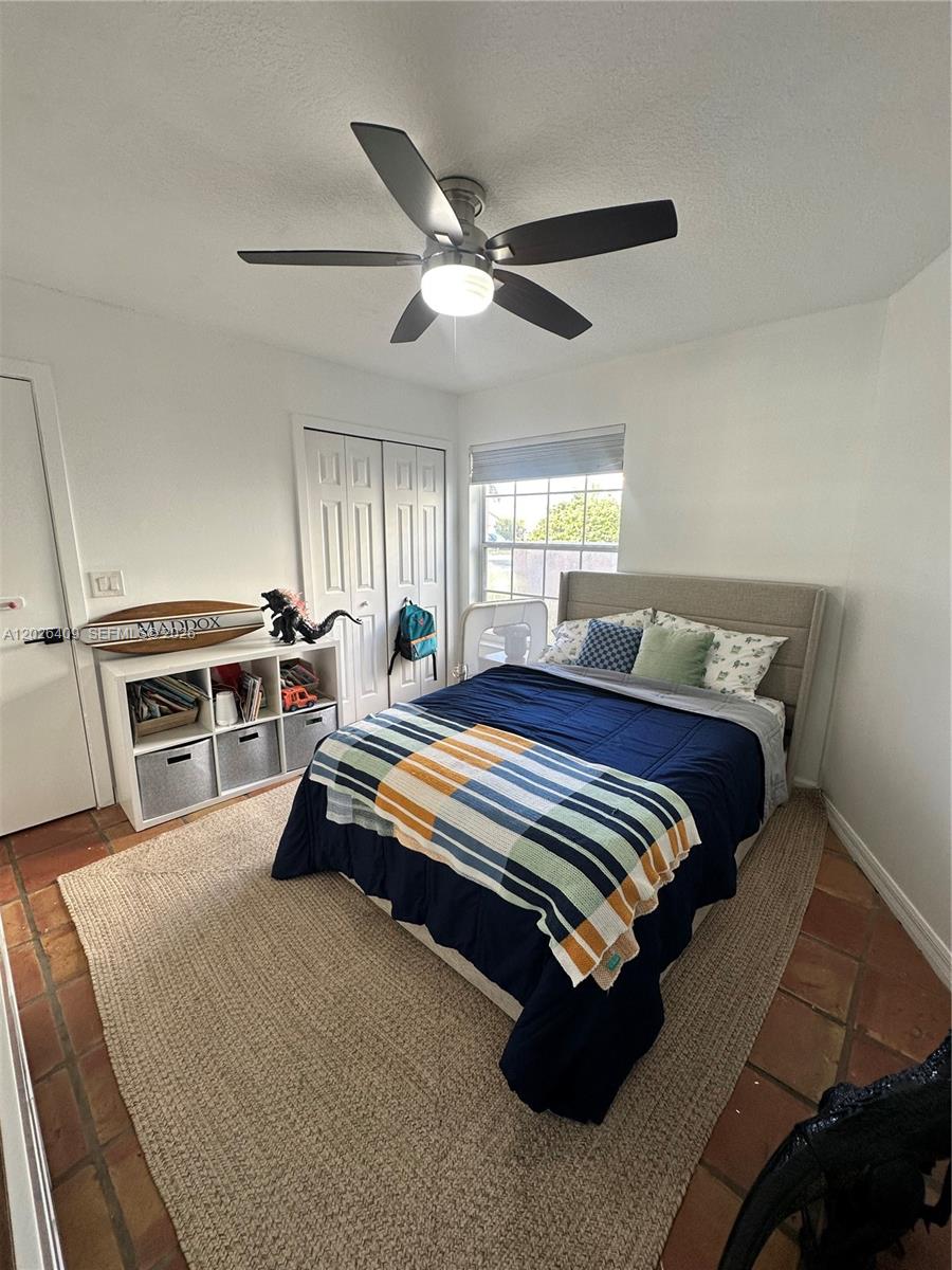 TWIN ACRES - Residential Lease