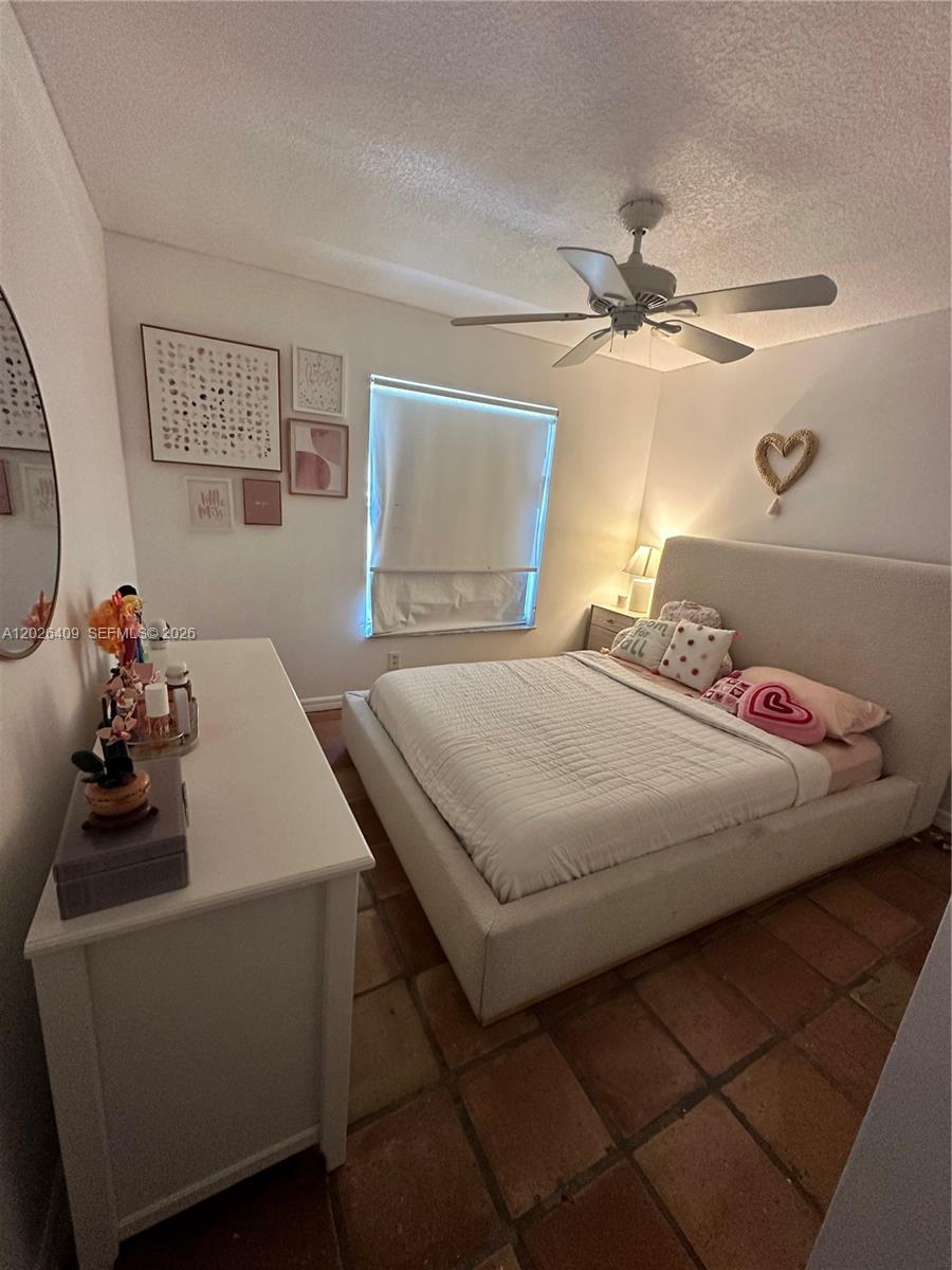 TWIN ACRES - Residential Lease