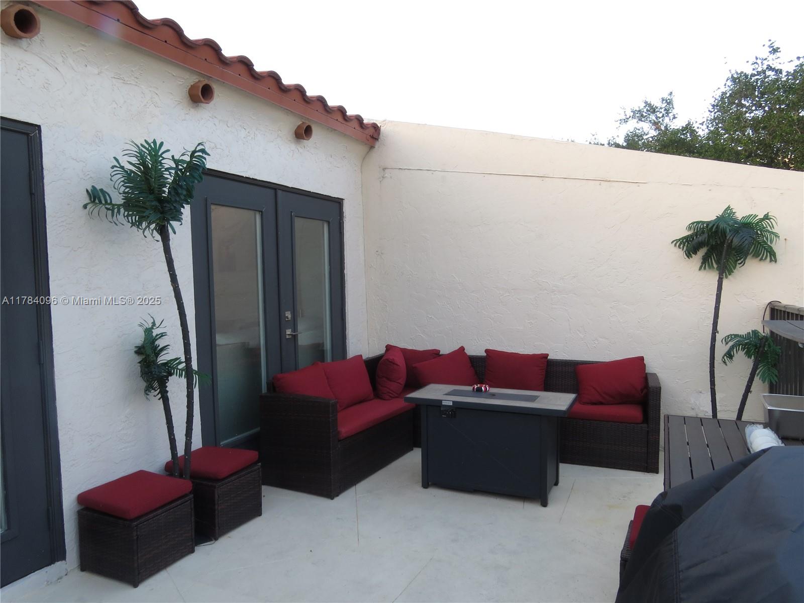 MIAMI LAKES LAKE MARTHA S - Residential Lease