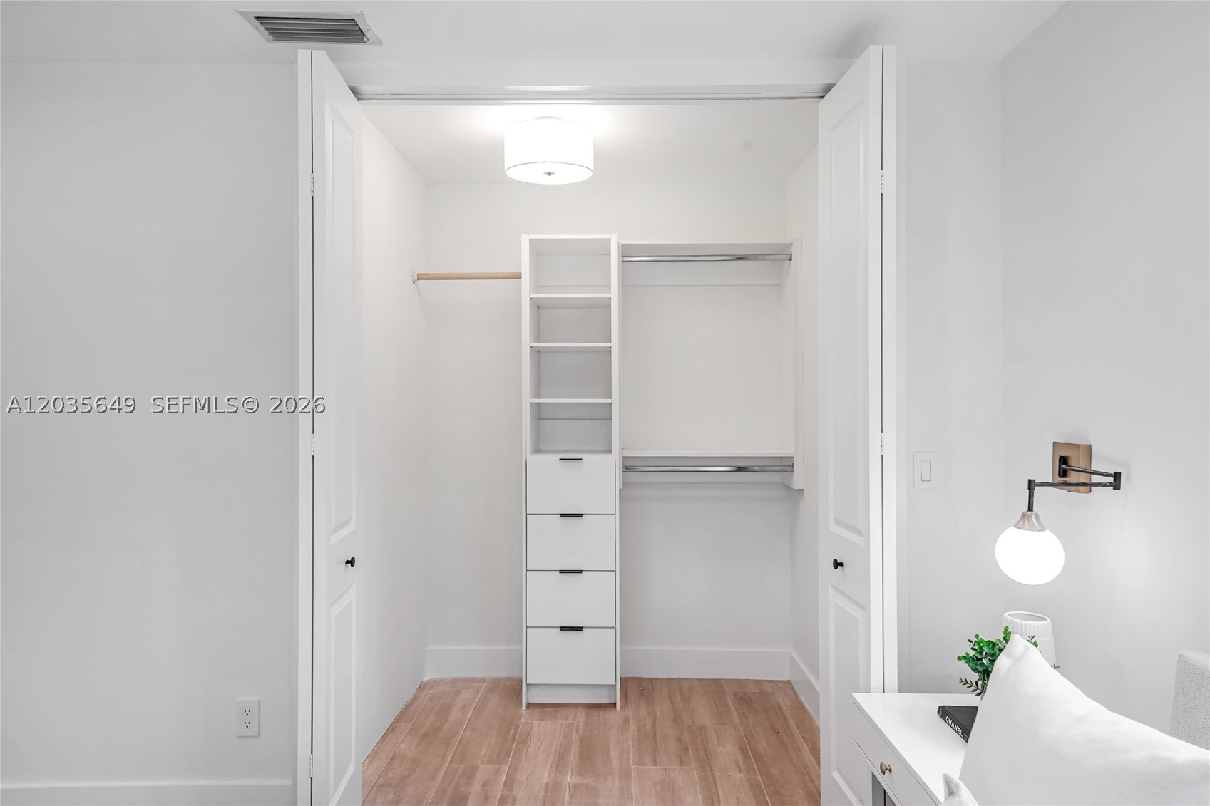 KINGS BAY SUB - Residential
