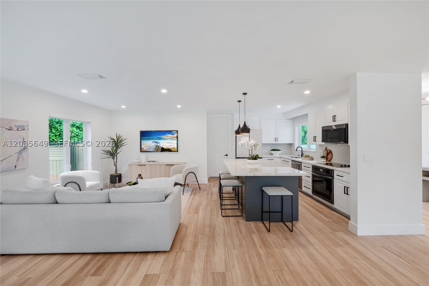 KINGS BAY SUB - Residential