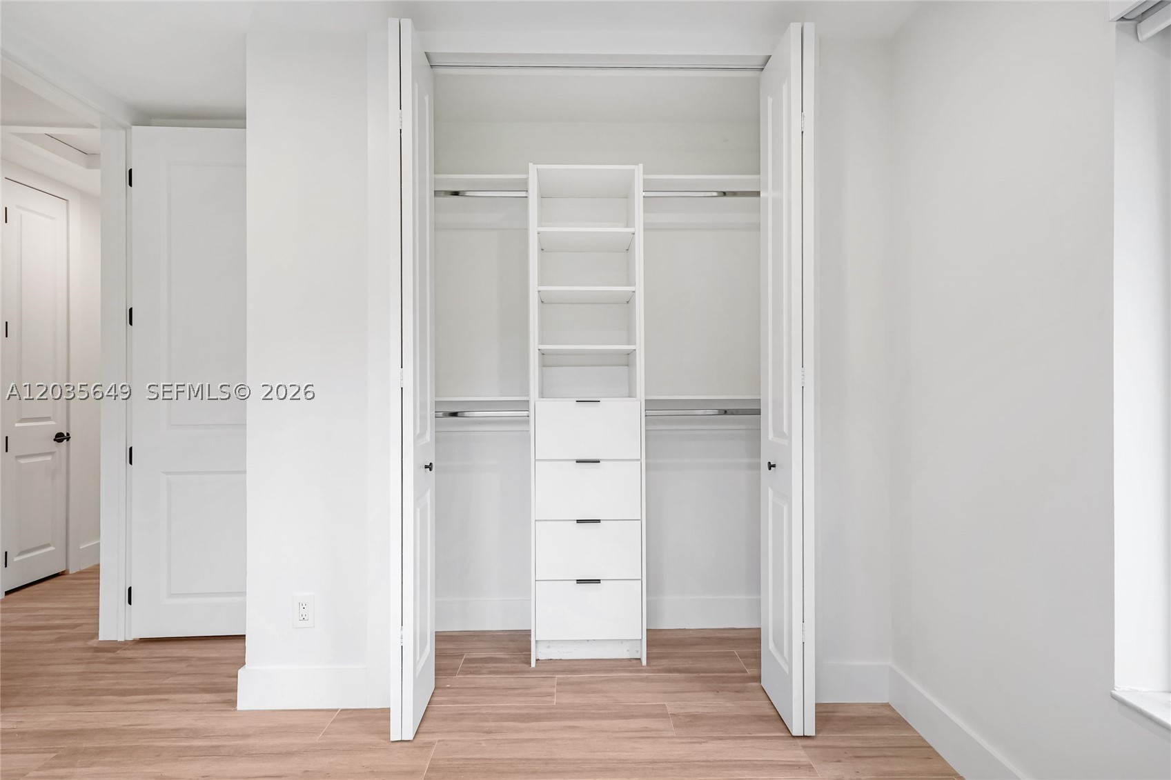 KINGS BAY SUB - Residential