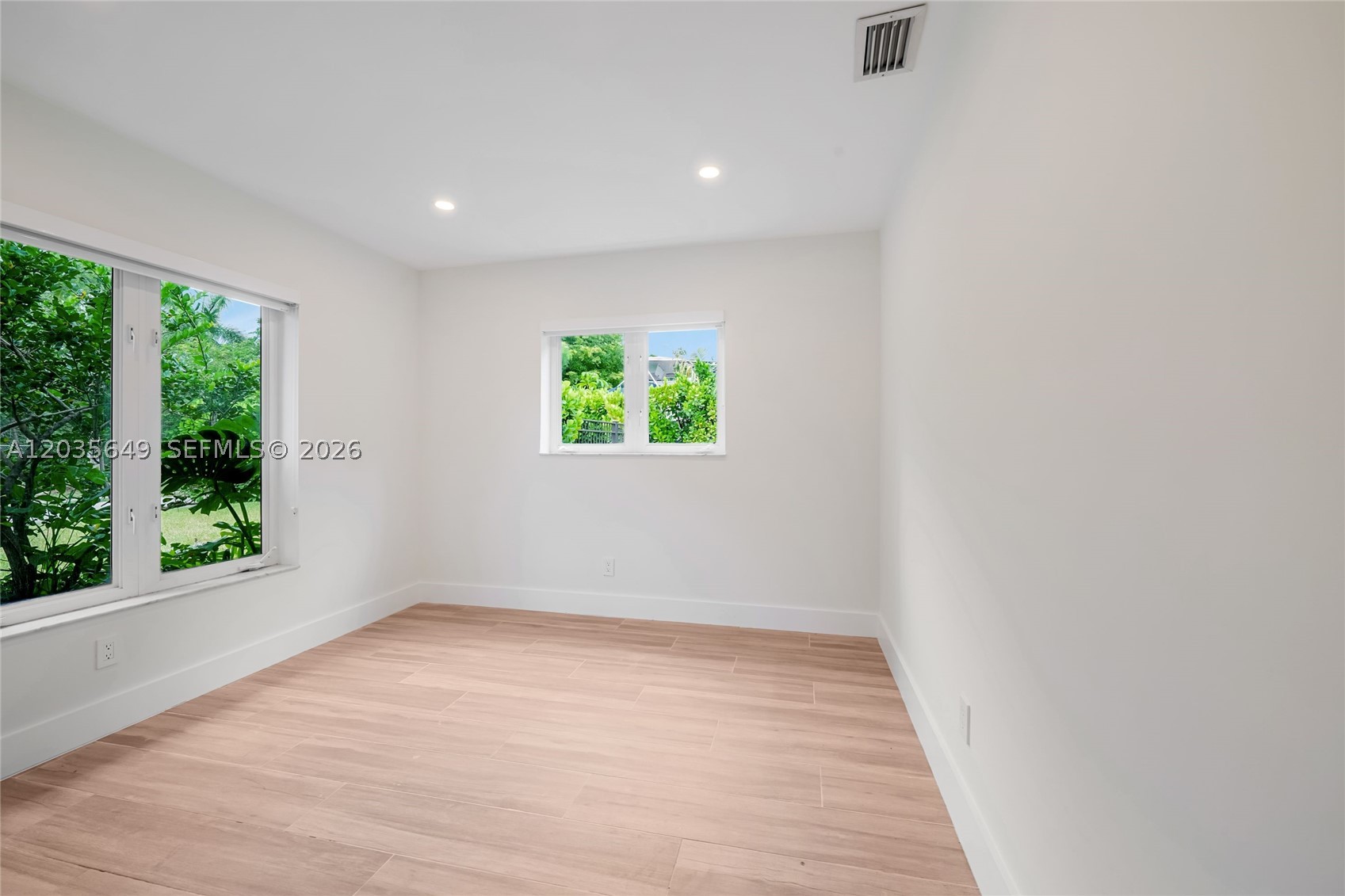 KINGS BAY SUB - Residential