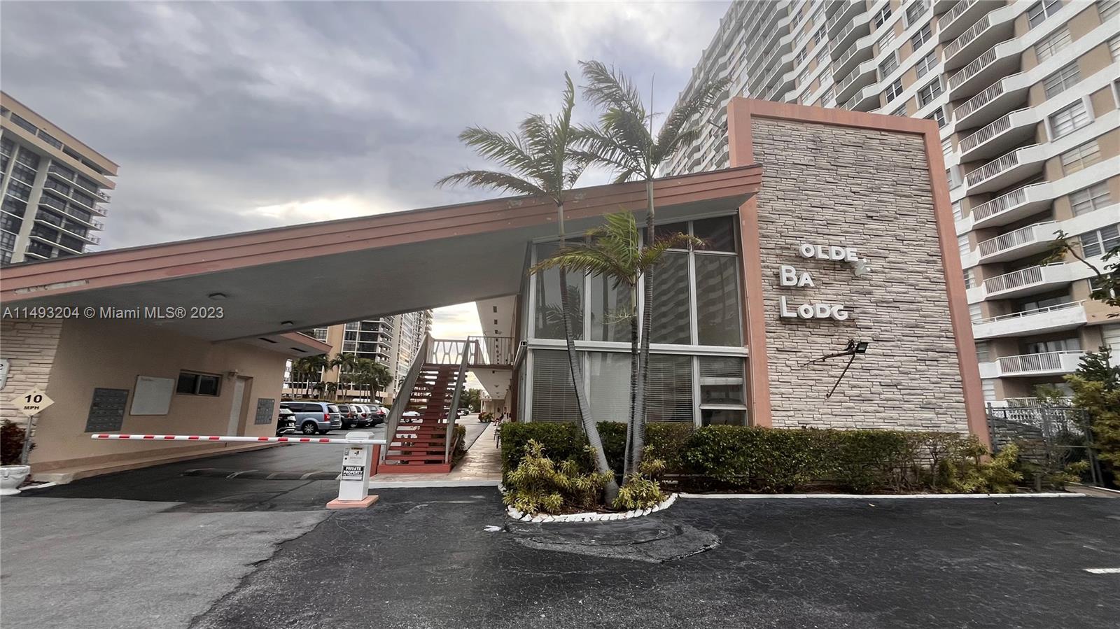 GOLDEN BAY LODGE CO-OP - Residential Lease