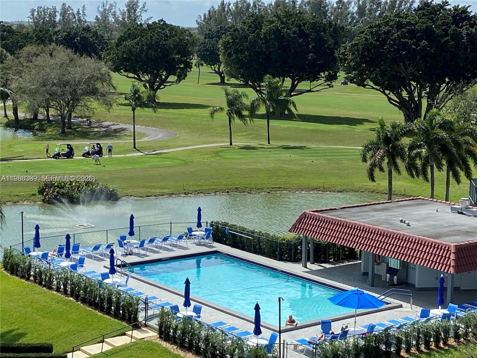 HOLLYBROOK GOLF&TENNIS - Residential