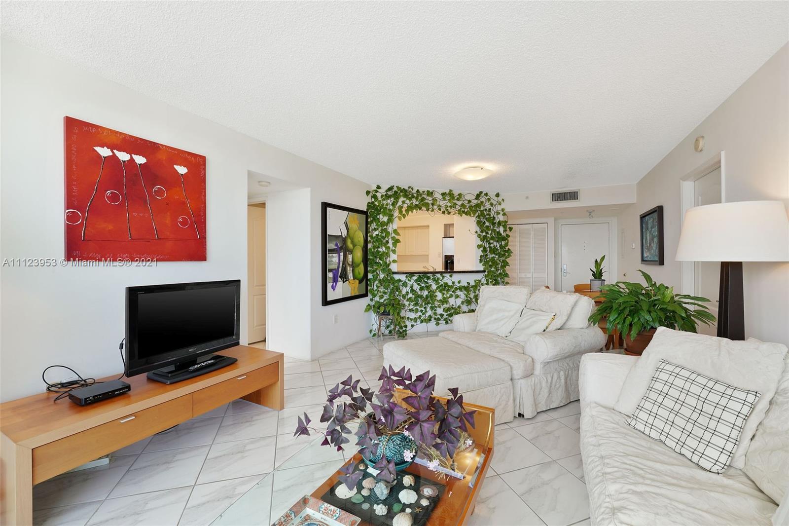 SUNSET HARBOUR NORTH CONDO - Residential