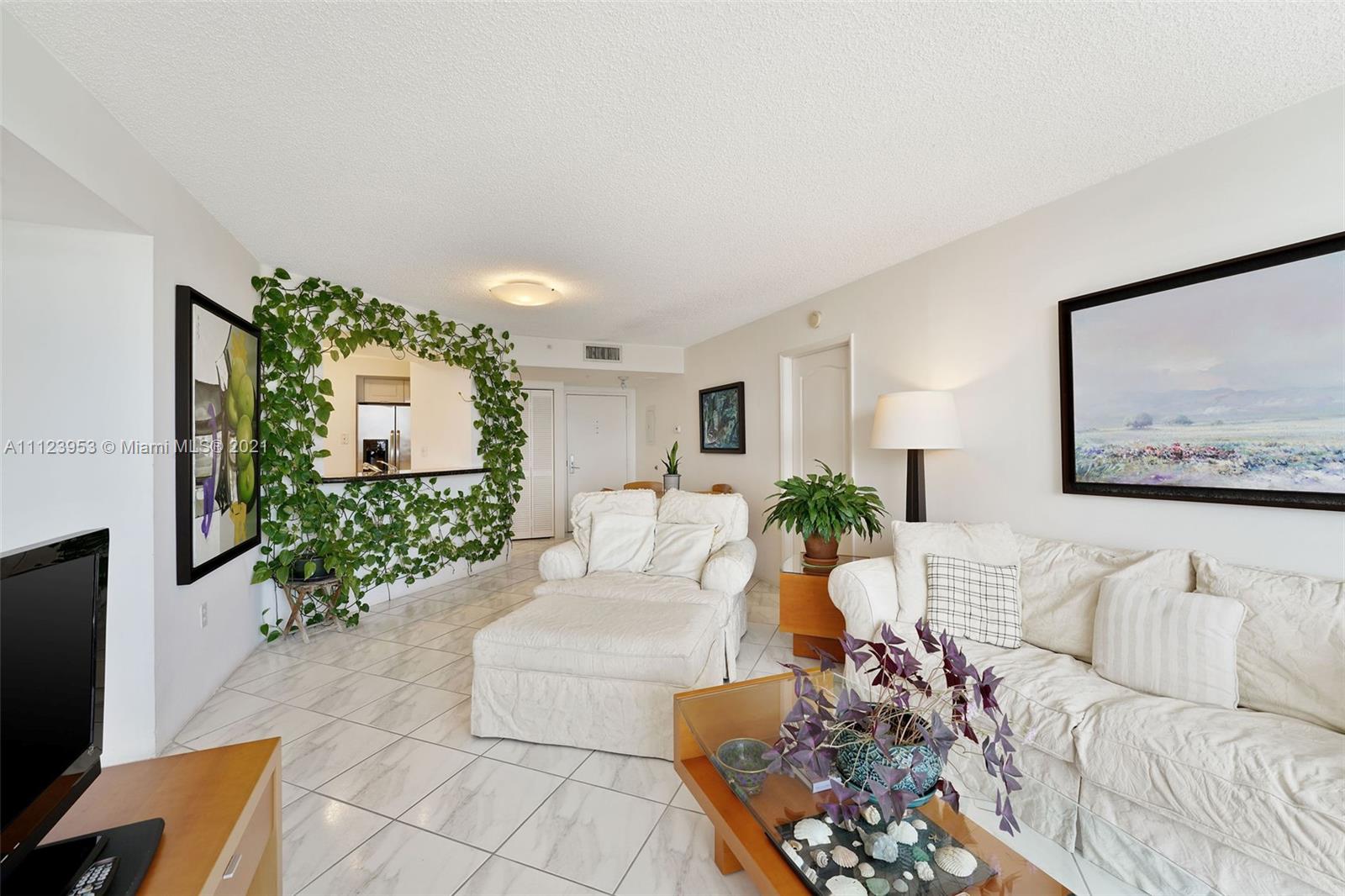 SUNSET HARBOUR NORTH CONDO - Residential