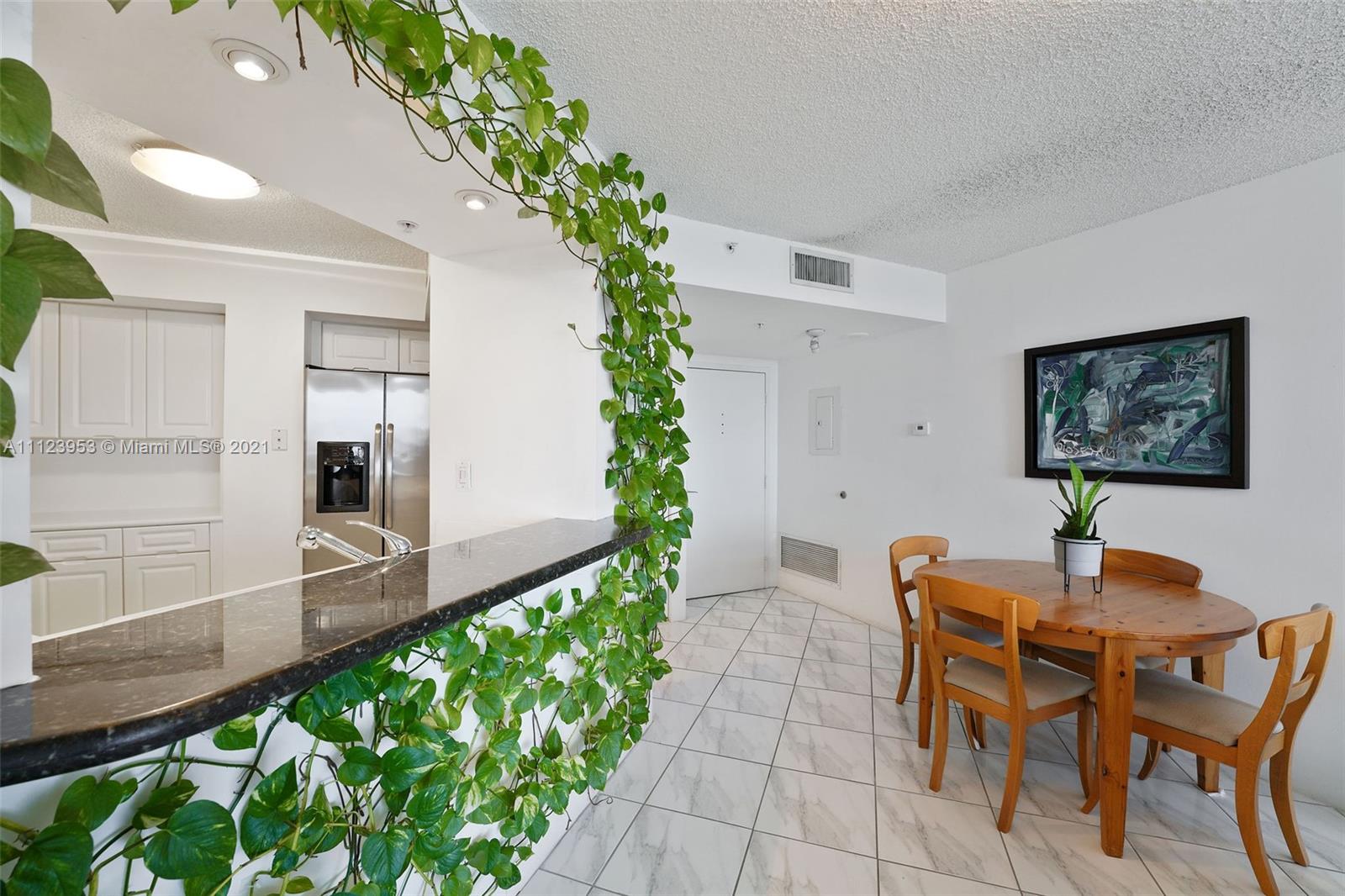SUNSET HARBOUR NORTH CONDO - Residential