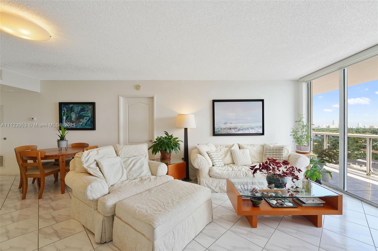 SUNSET HARBOUR NORTH CONDO - Residential