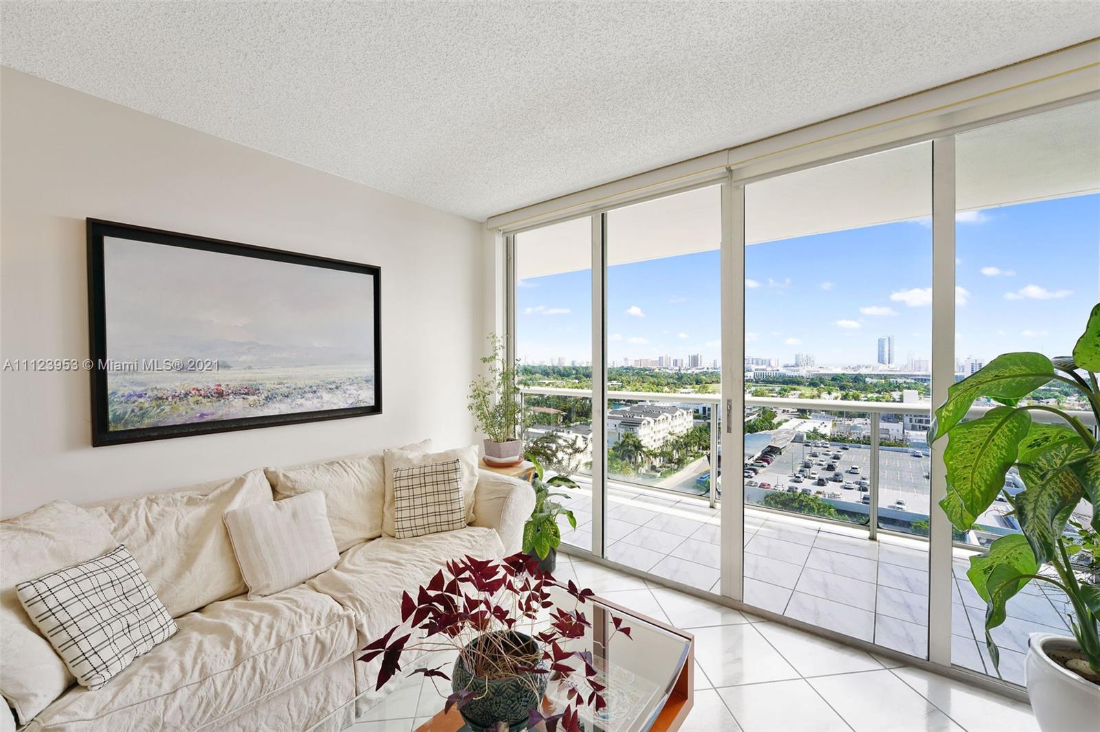 SUNSET HARBOUR NORTH CONDO - Residential