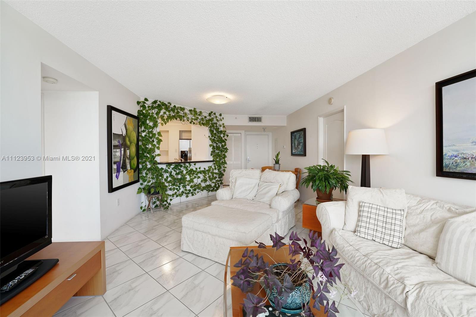 SUNSET HARBOUR NORTH CONDO - Residential