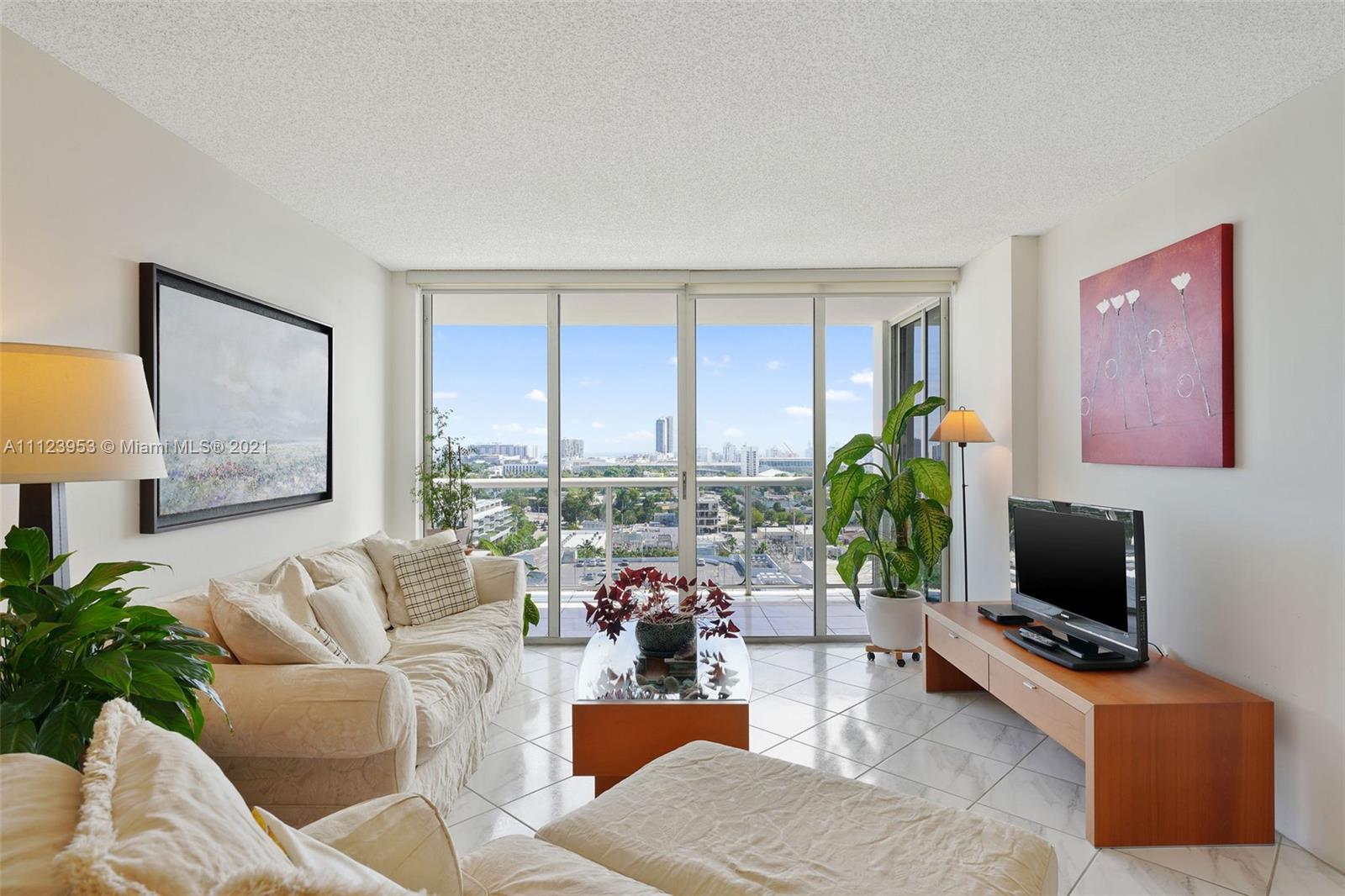 SUNSET HARBOUR NORTH CONDO - Residential