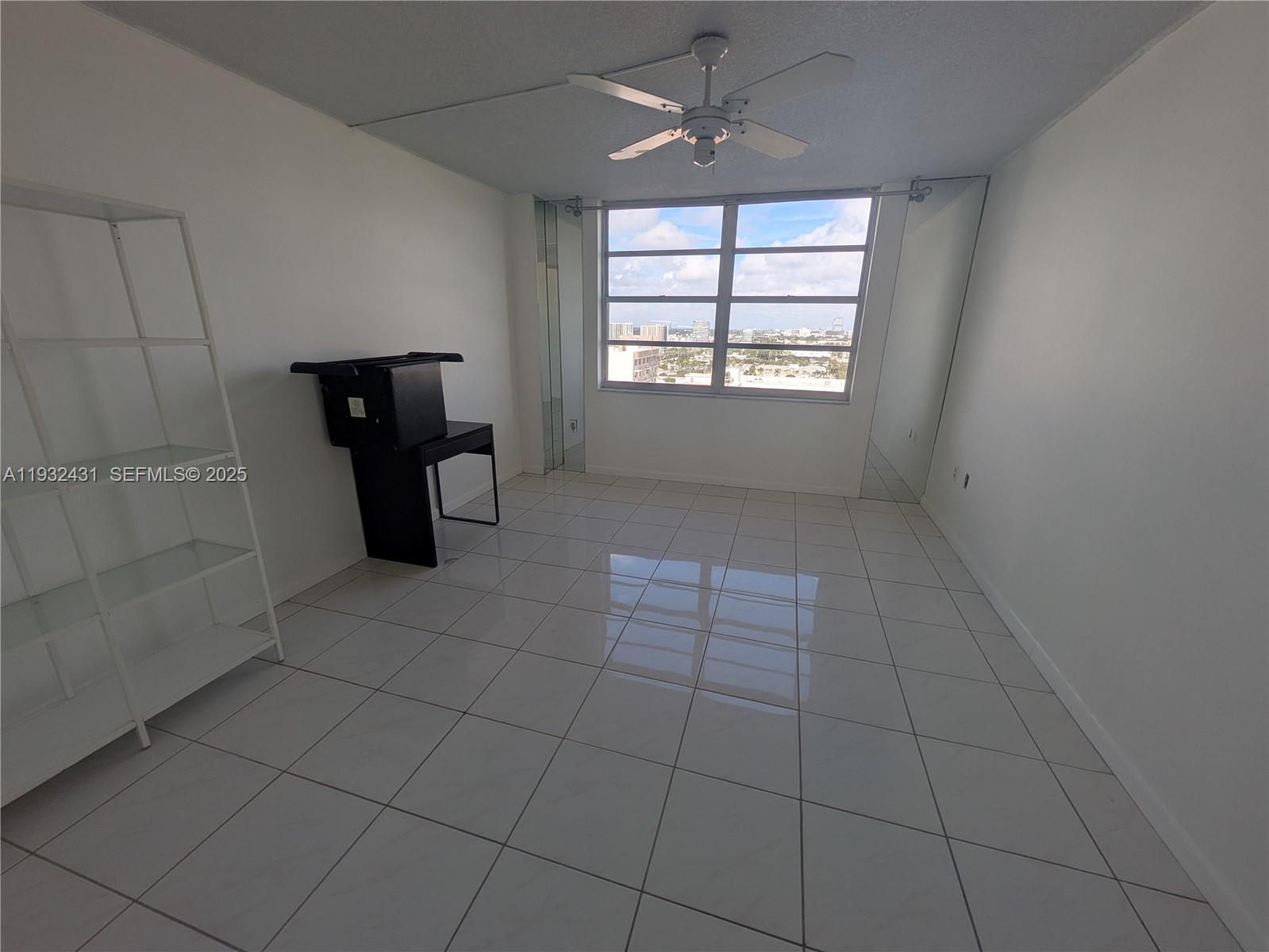 COMMODORE PLAZA CONDO - Residential