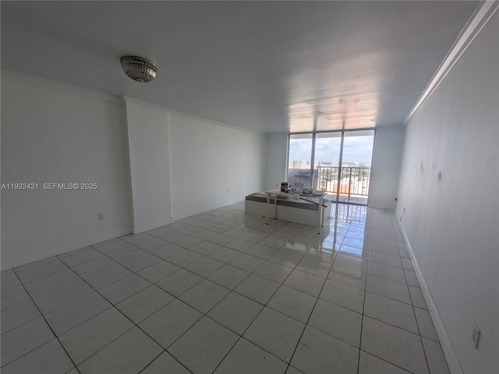 COMMODORE PLAZA CONDO - Residential