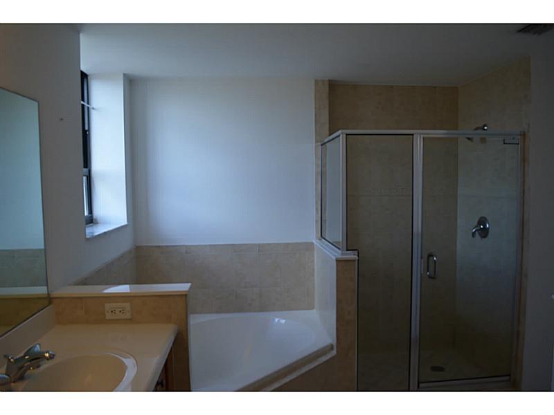 COLONNADE AT DADELAND SE - Residential Lease