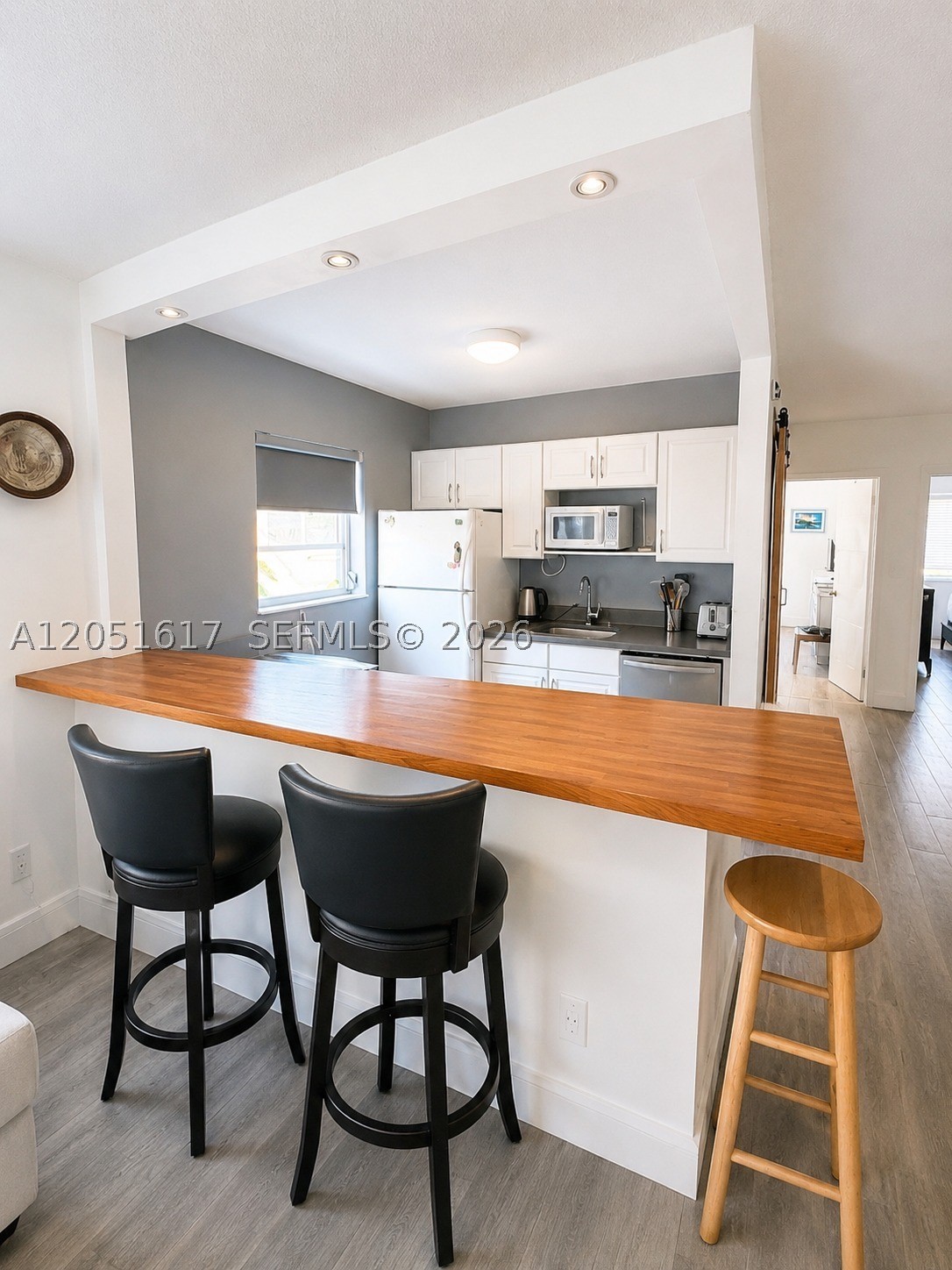 BEACH RIDGE APTS CO-OP - Residential Lease