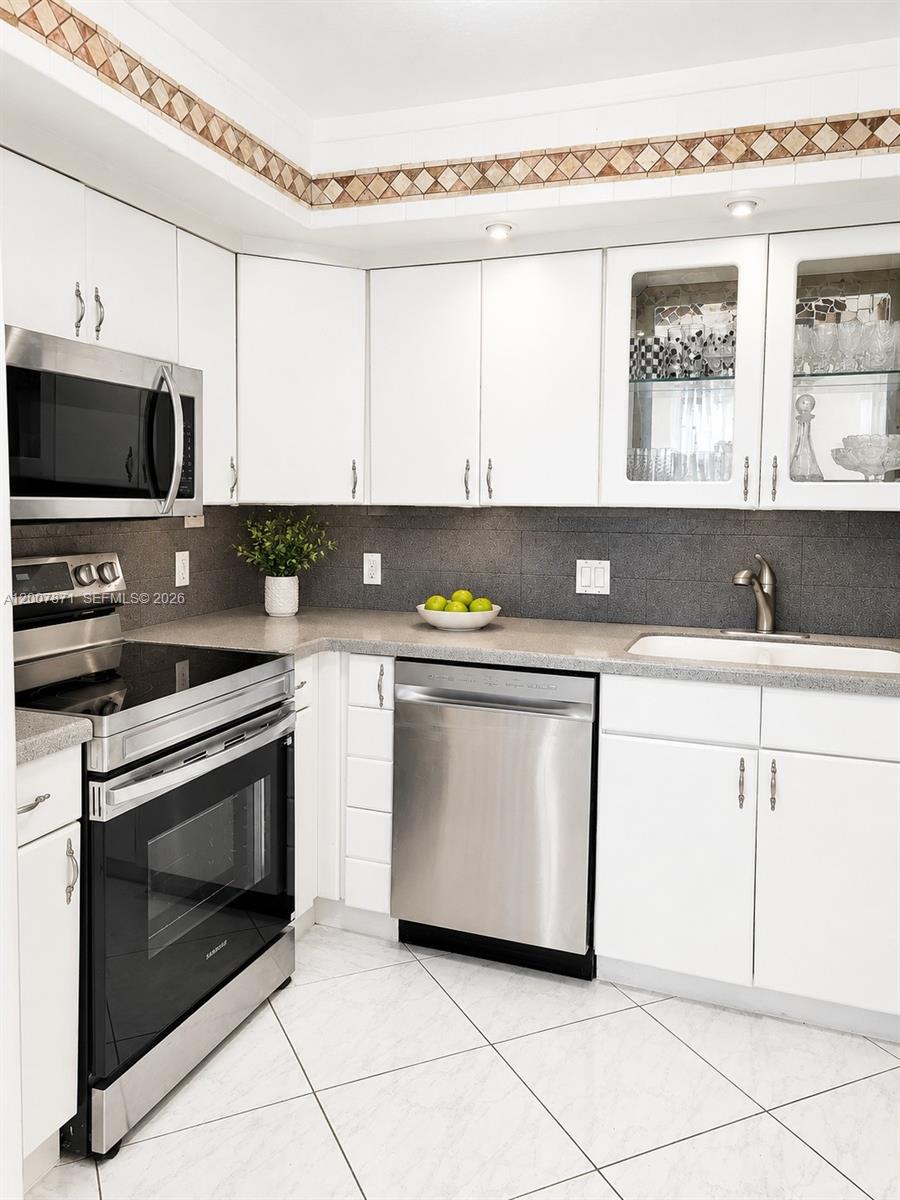 CENTURY VILL - Residential