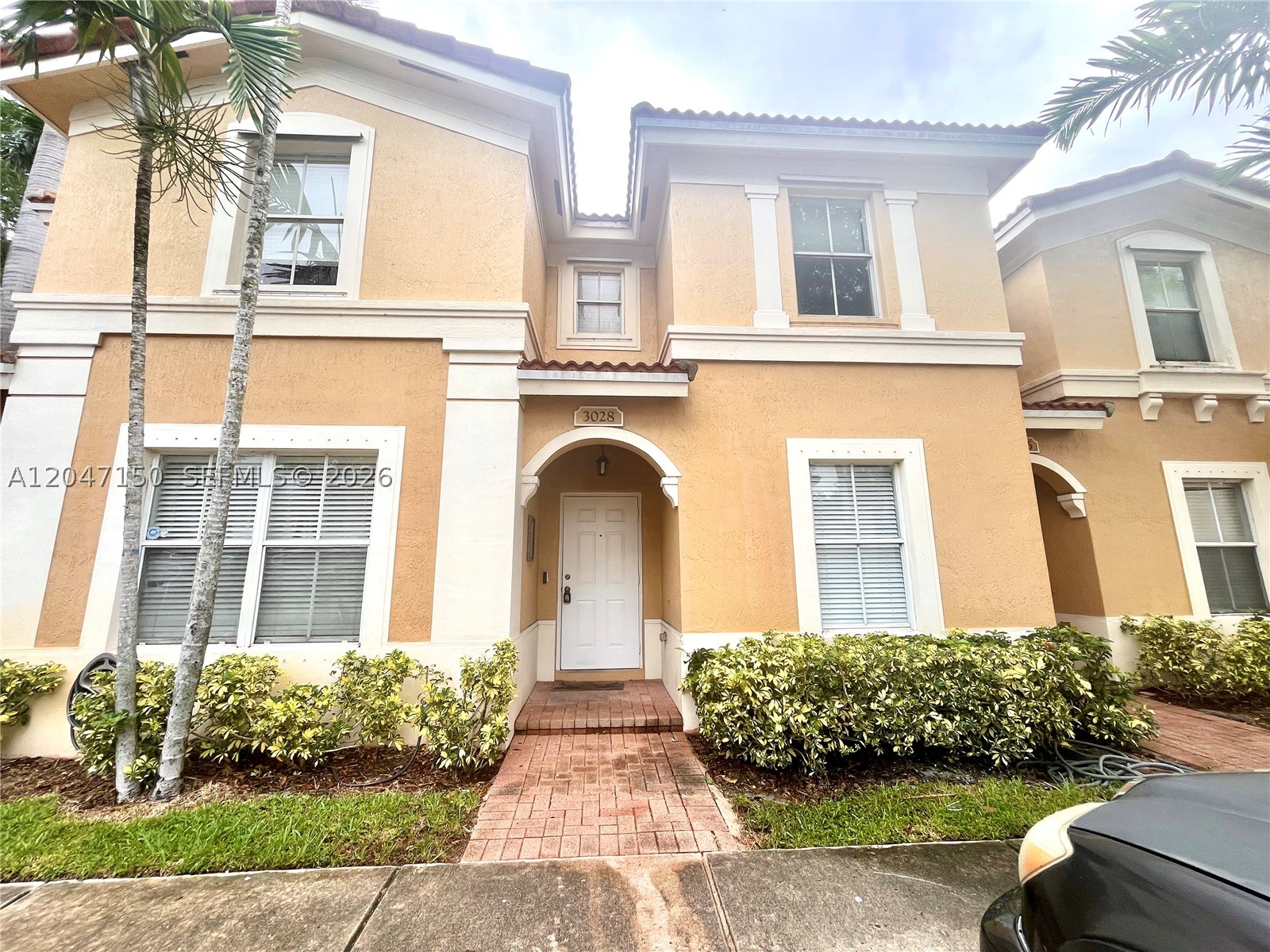 Freshly Remodeled and move-in ready - Beautiful 3 bedrooms and 3 full bathrooms townhome. Located in the great gated community of Melrose Point.  One spacious bedroom on the first floor with a full bathroom is perfect for a home office or guest room. All appliances are included, along with full-size washer and dryer. The community offers superb amenities: clubhouse, pool, gym, and a playground. Management office on-site. Conveniently located near I-75, the Turnpike, grocery, shopping, dining, and excellent schools. A perfect choice for living or investing. Can be rented right away.