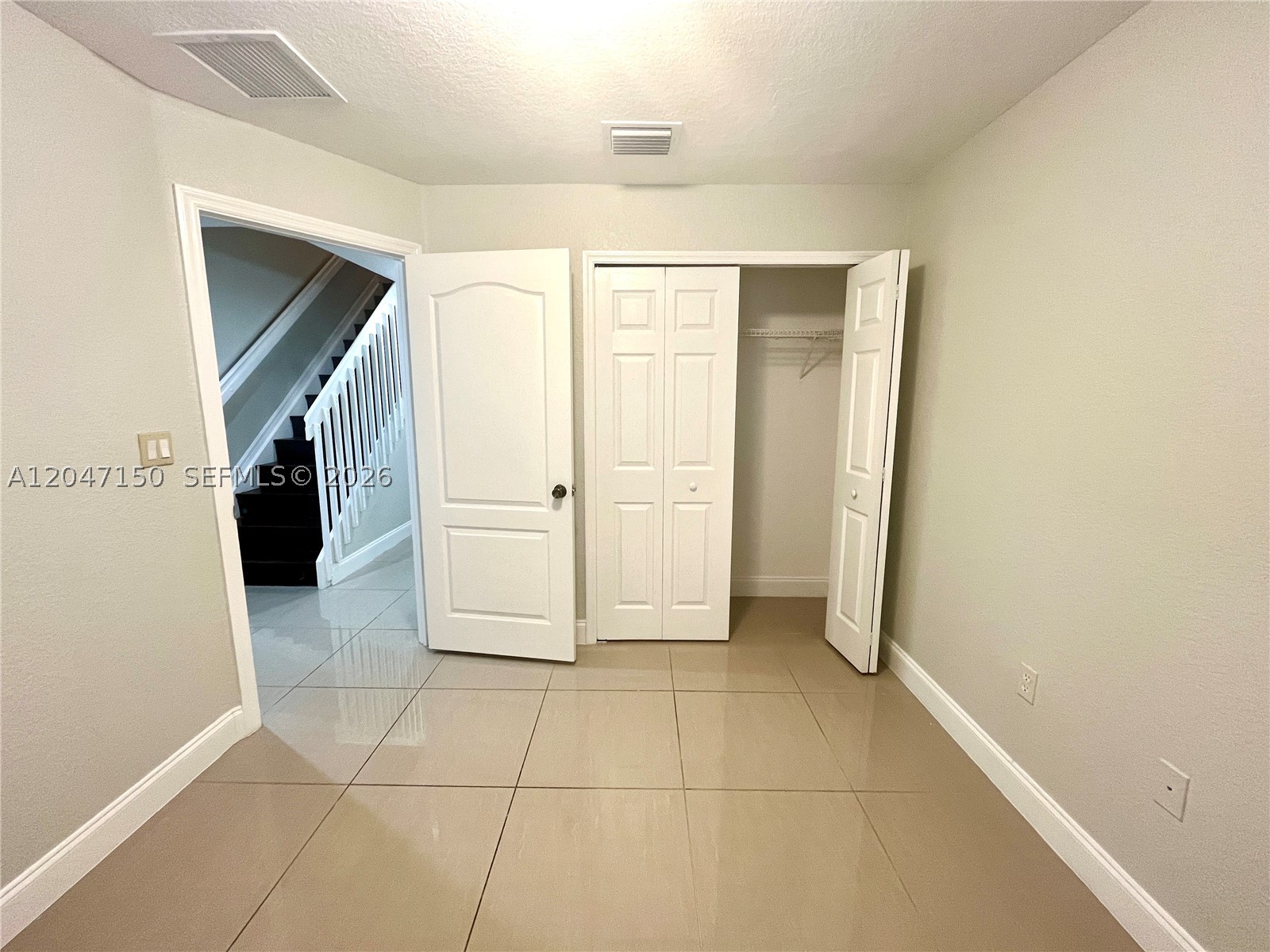MELROSE POINT CONDO - Residential