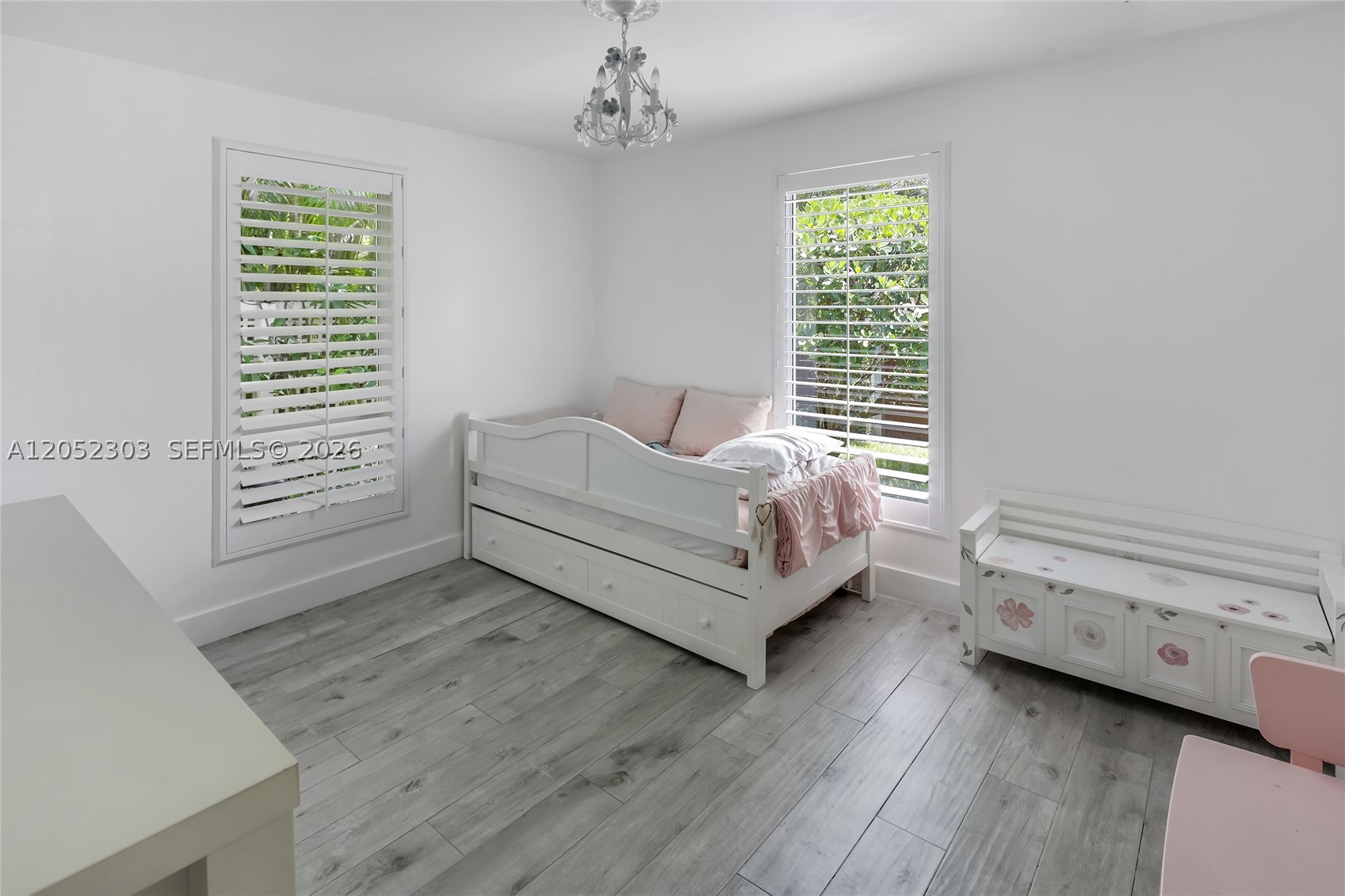 LAKE VIEW SUB - Residential Lease