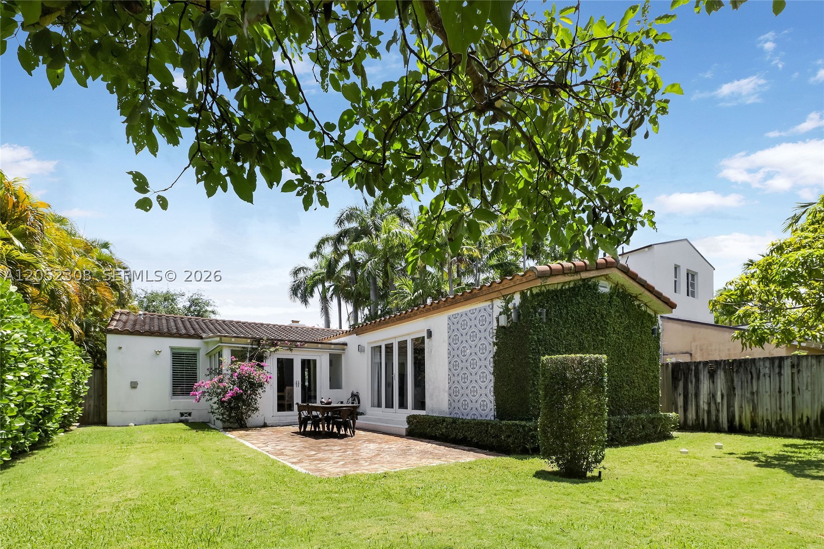 LAKE VIEW SUB - Residential Lease
