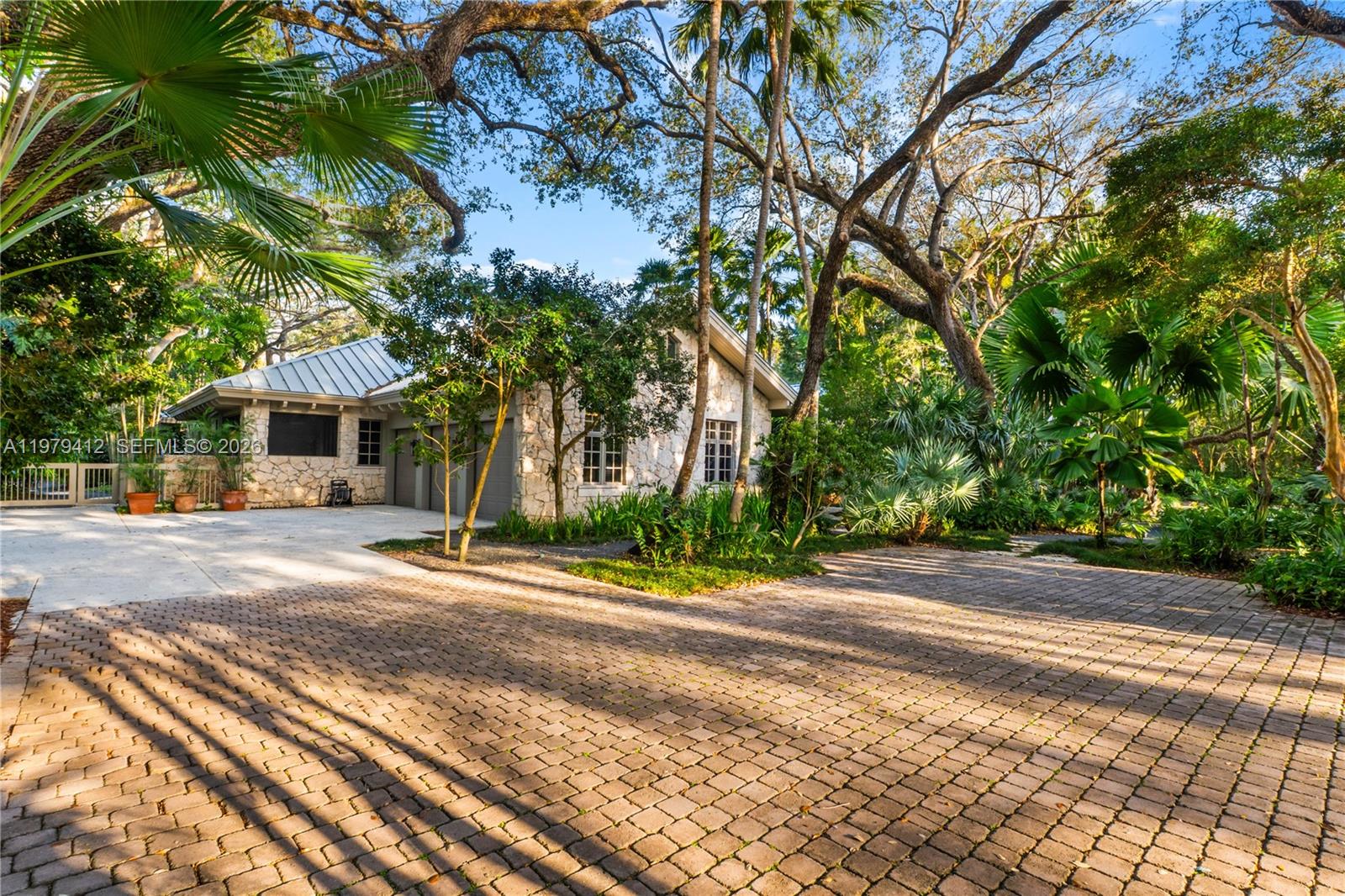 SNAPPER CREEK LAKES SUB - Residential