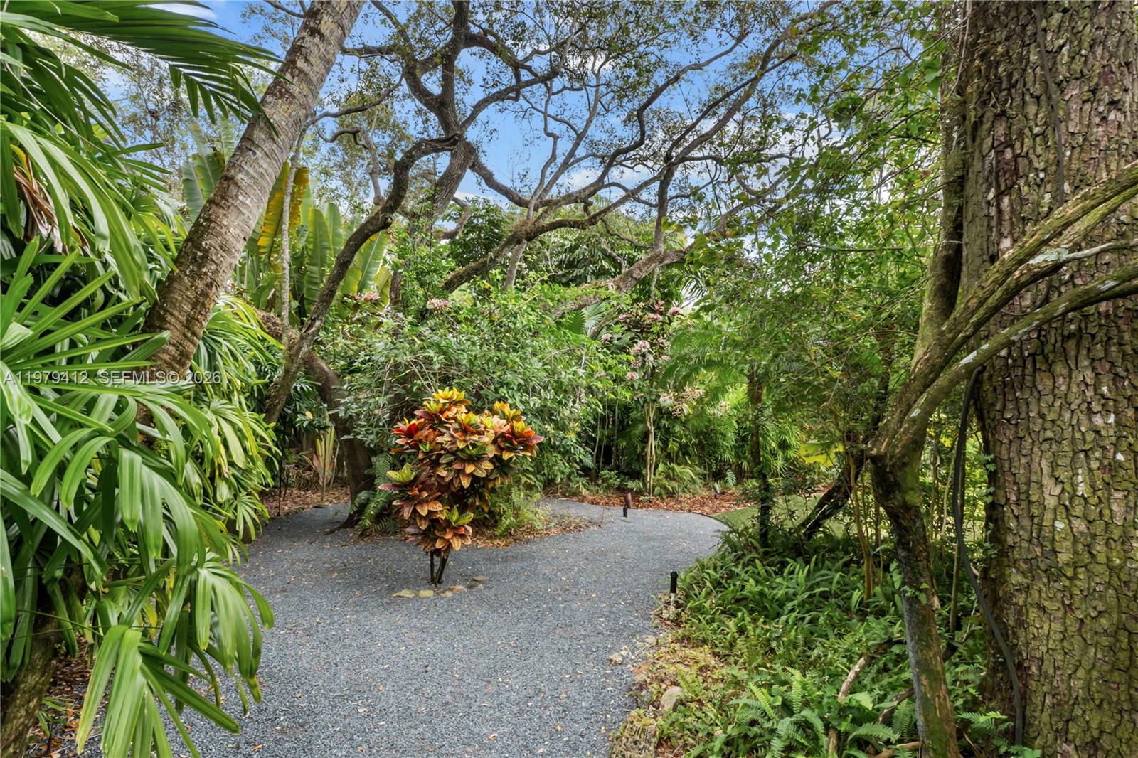 SNAPPER CREEK LAKES SUB - Residential