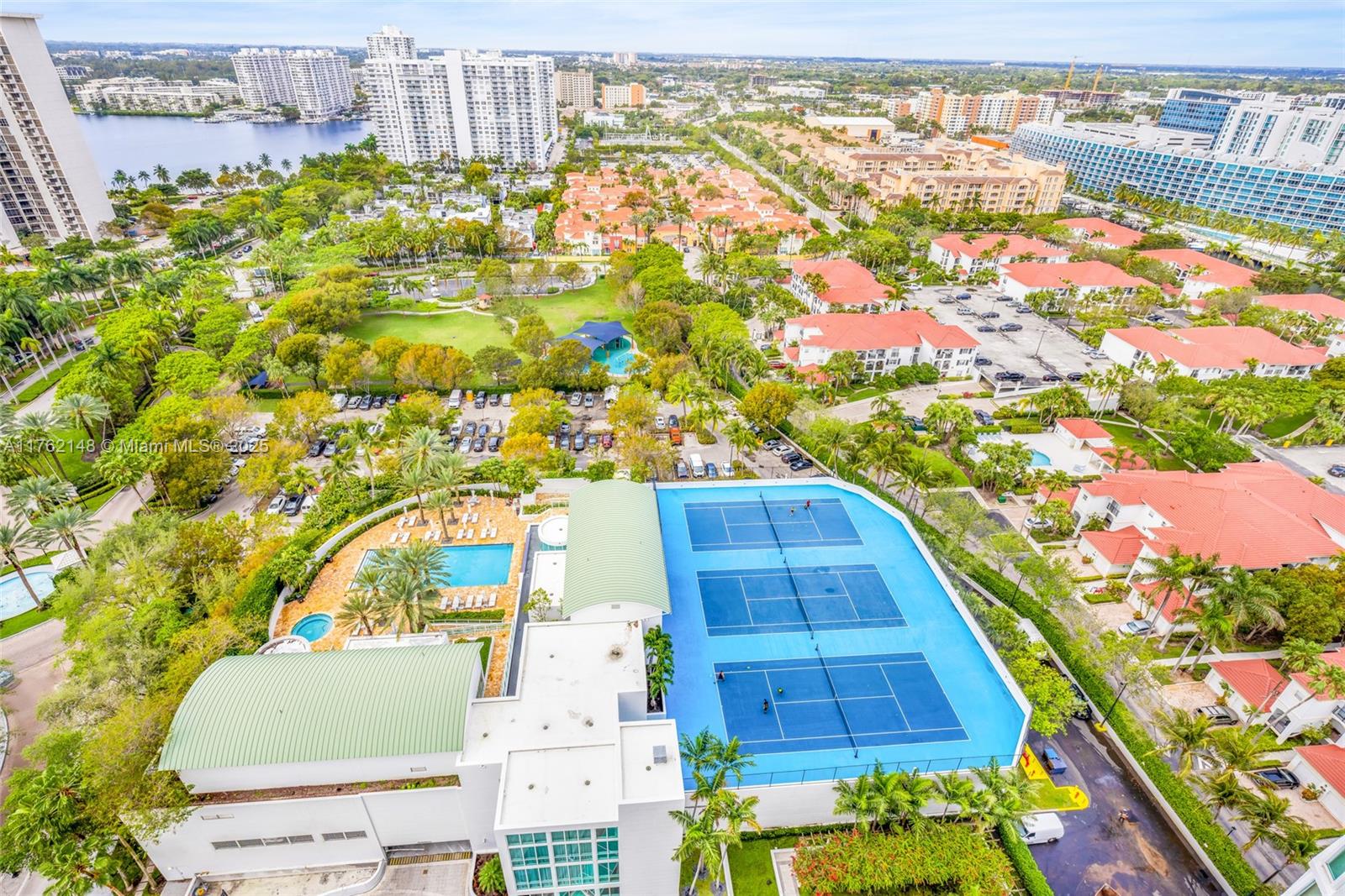 THE PENINSULA II CONDO - Residential