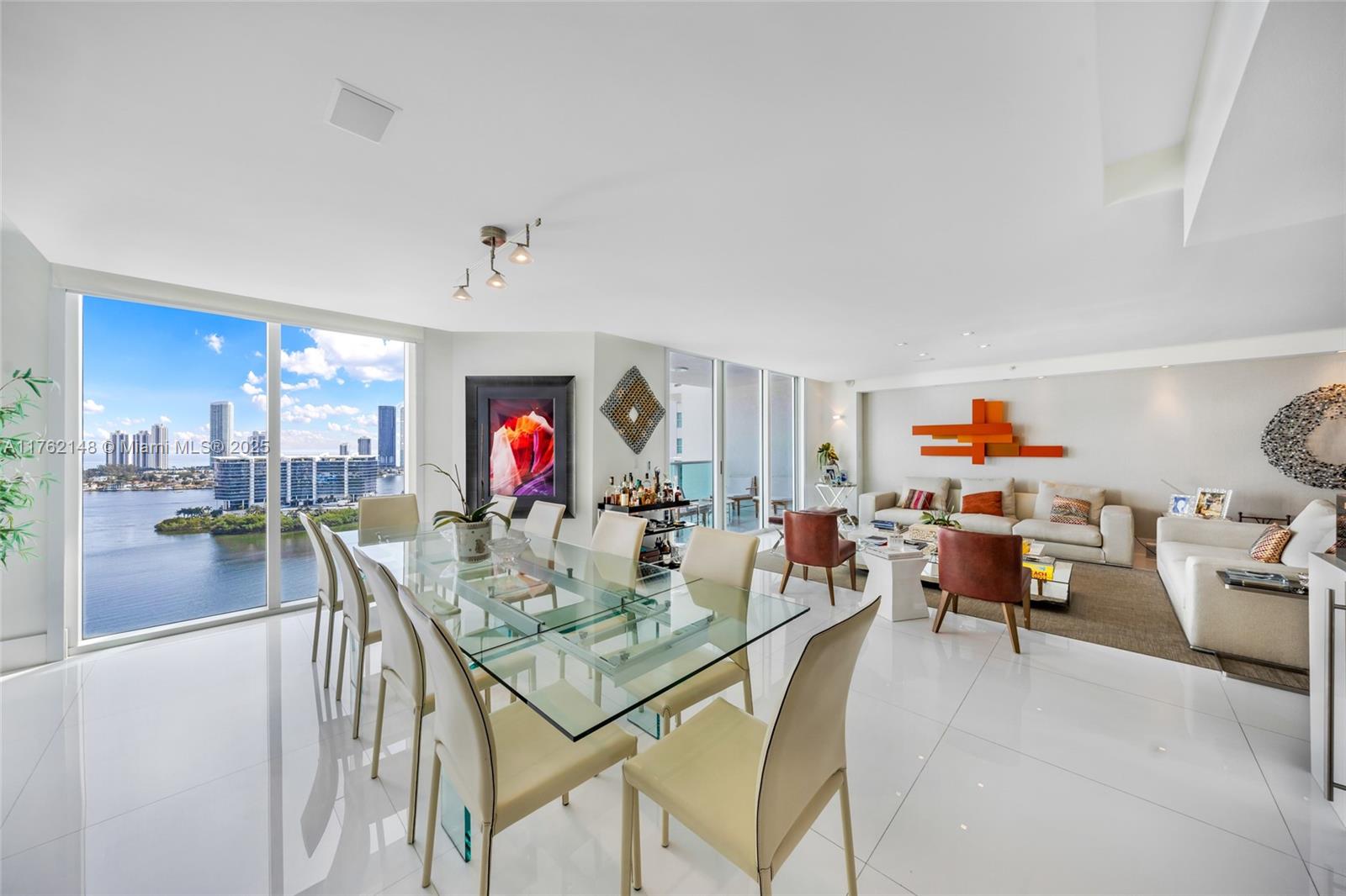 THE PENINSULA II CONDO - Residential