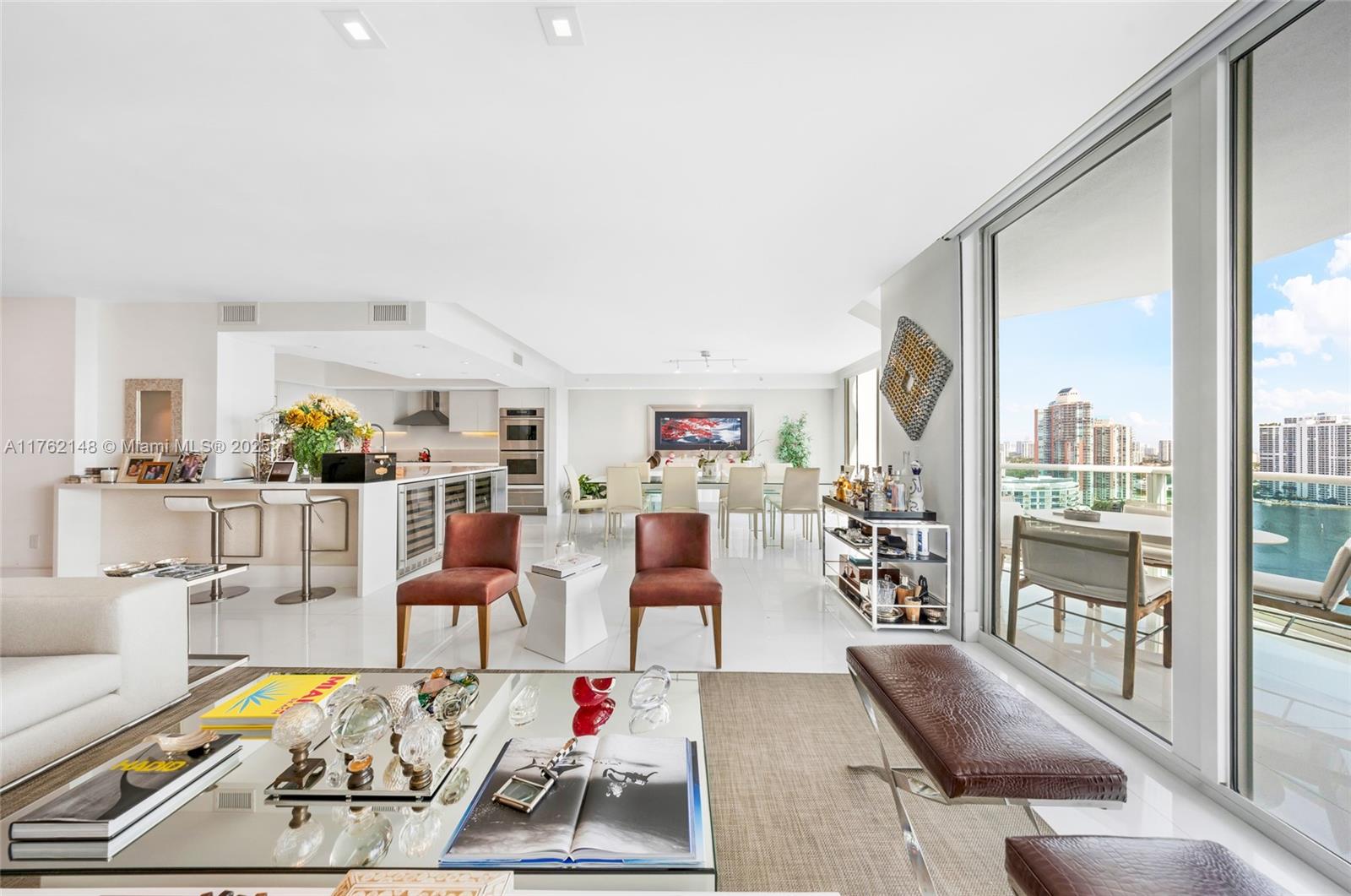 THE PENINSULA II CONDO - Residential