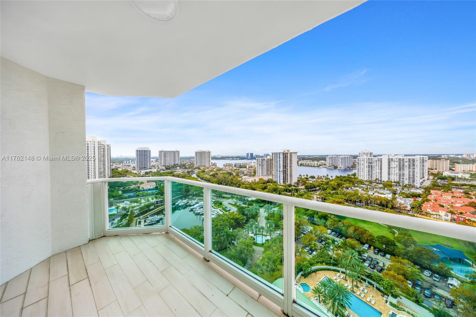 THE PENINSULA II CONDO - Residential