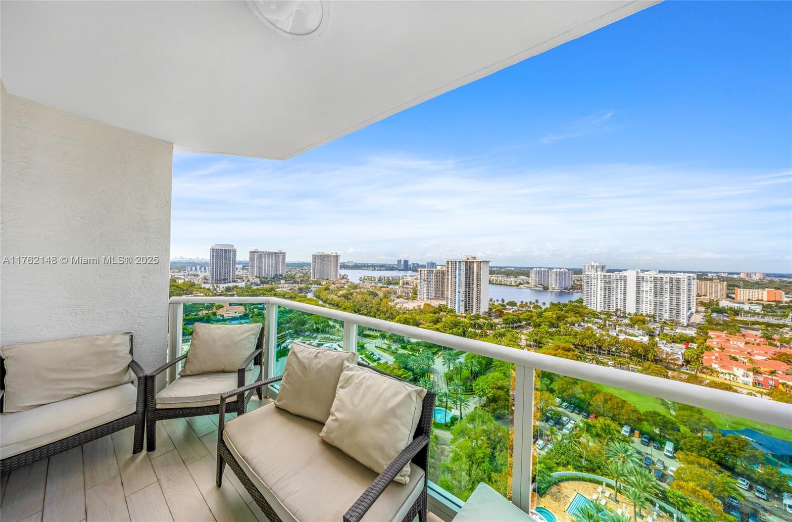 THE PENINSULA II CONDO - Residential