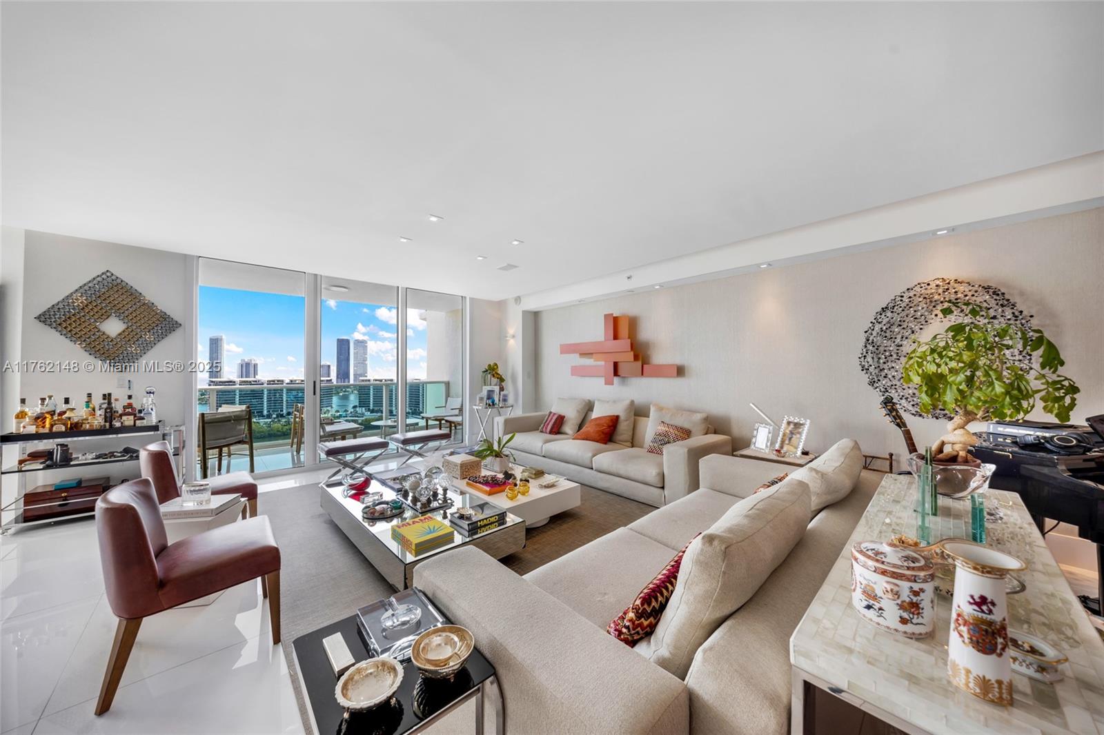 THE PENINSULA II CONDO - Residential