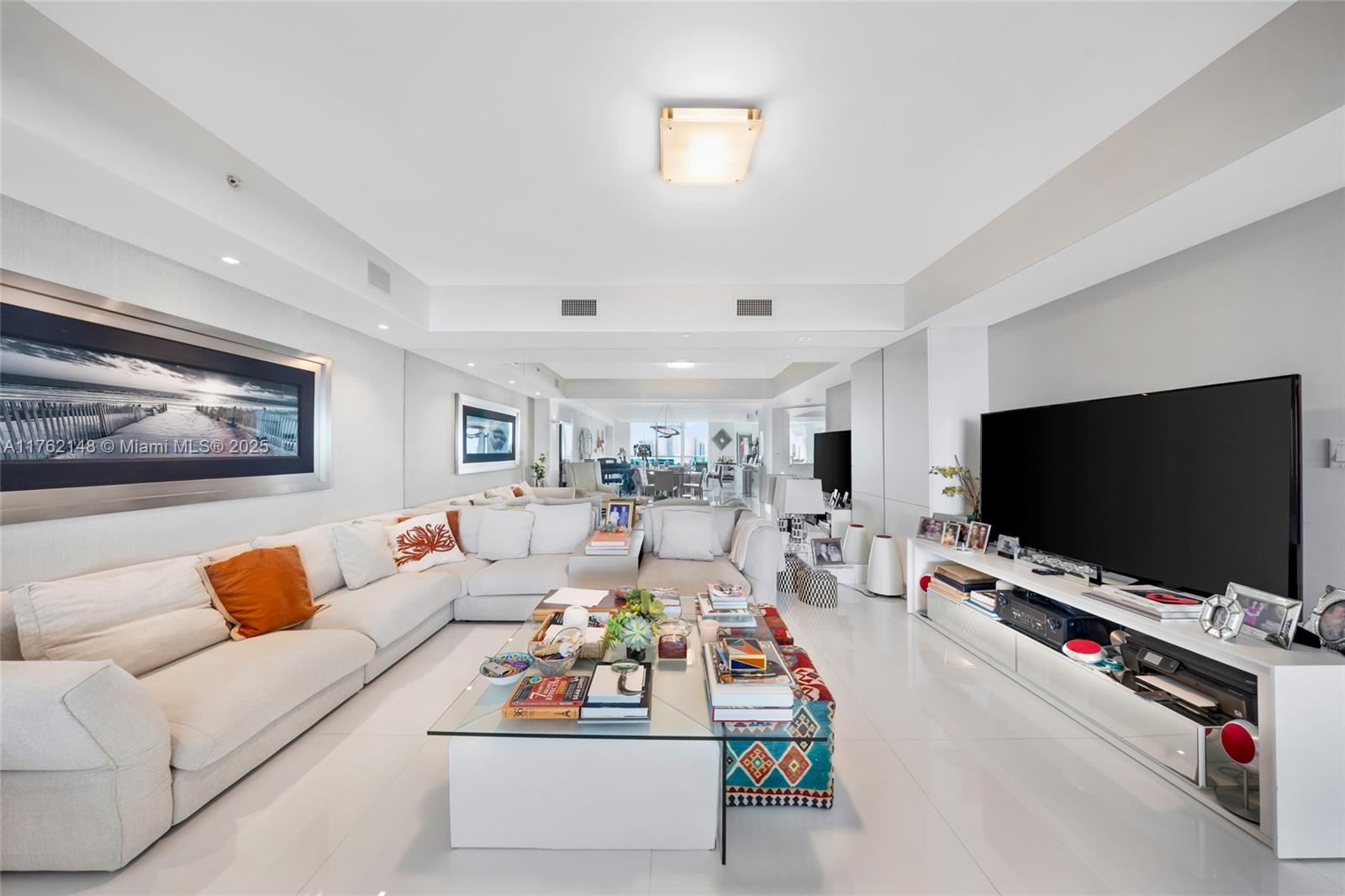 THE PENINSULA II CONDO - Residential