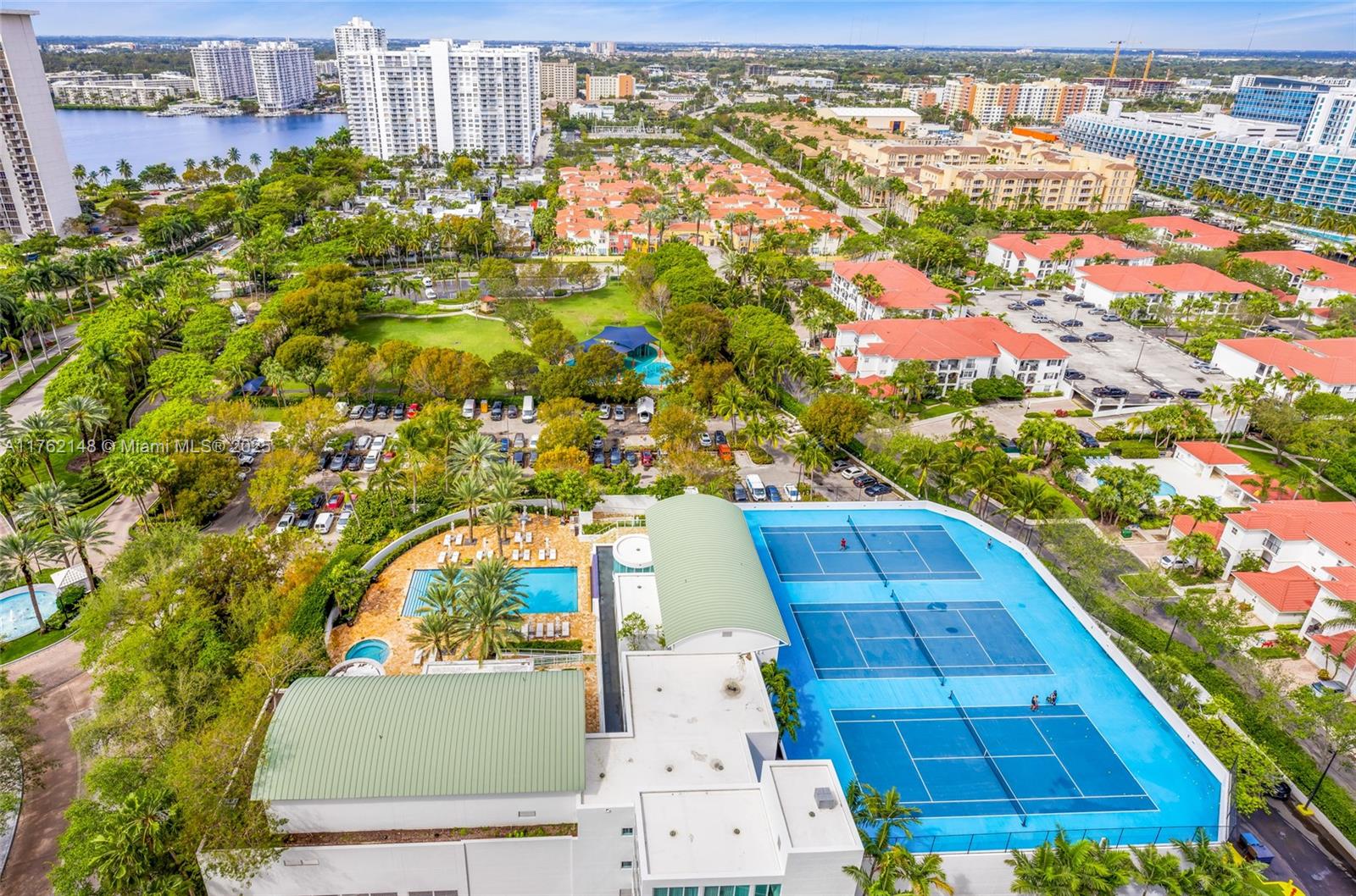 THE PENINSULA II CONDO - Residential