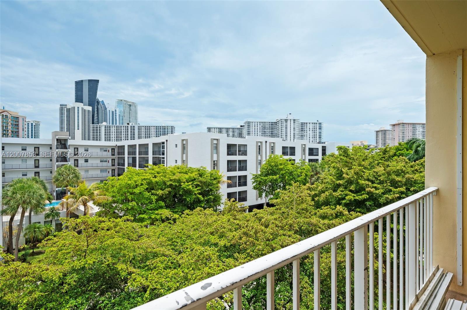 MARBELLA TOWER CONDO - Residential