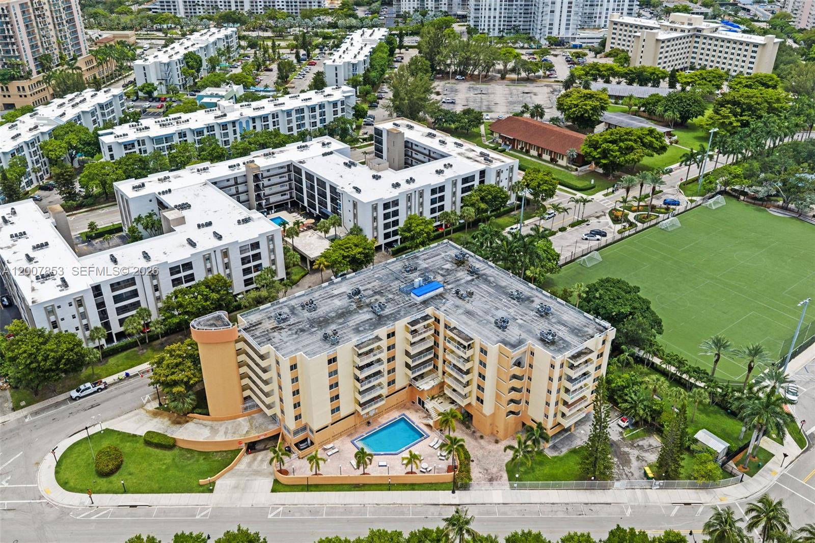 MARBELLA TOWER CONDO - Residential