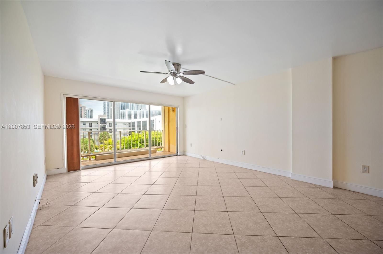 MARBELLA TOWER CONDO - Residential