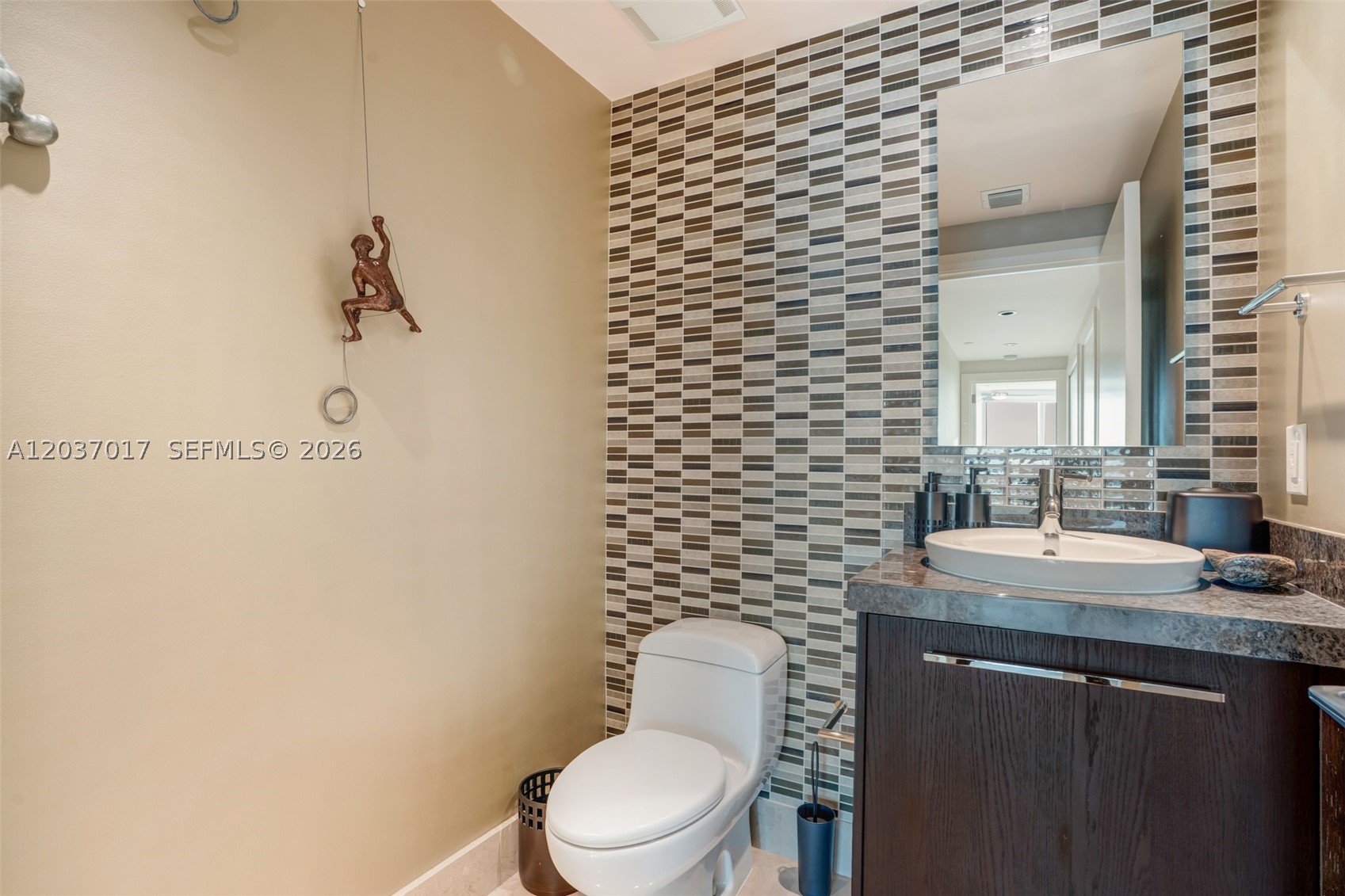 JADE OCEAN CONDO - Residential Lease