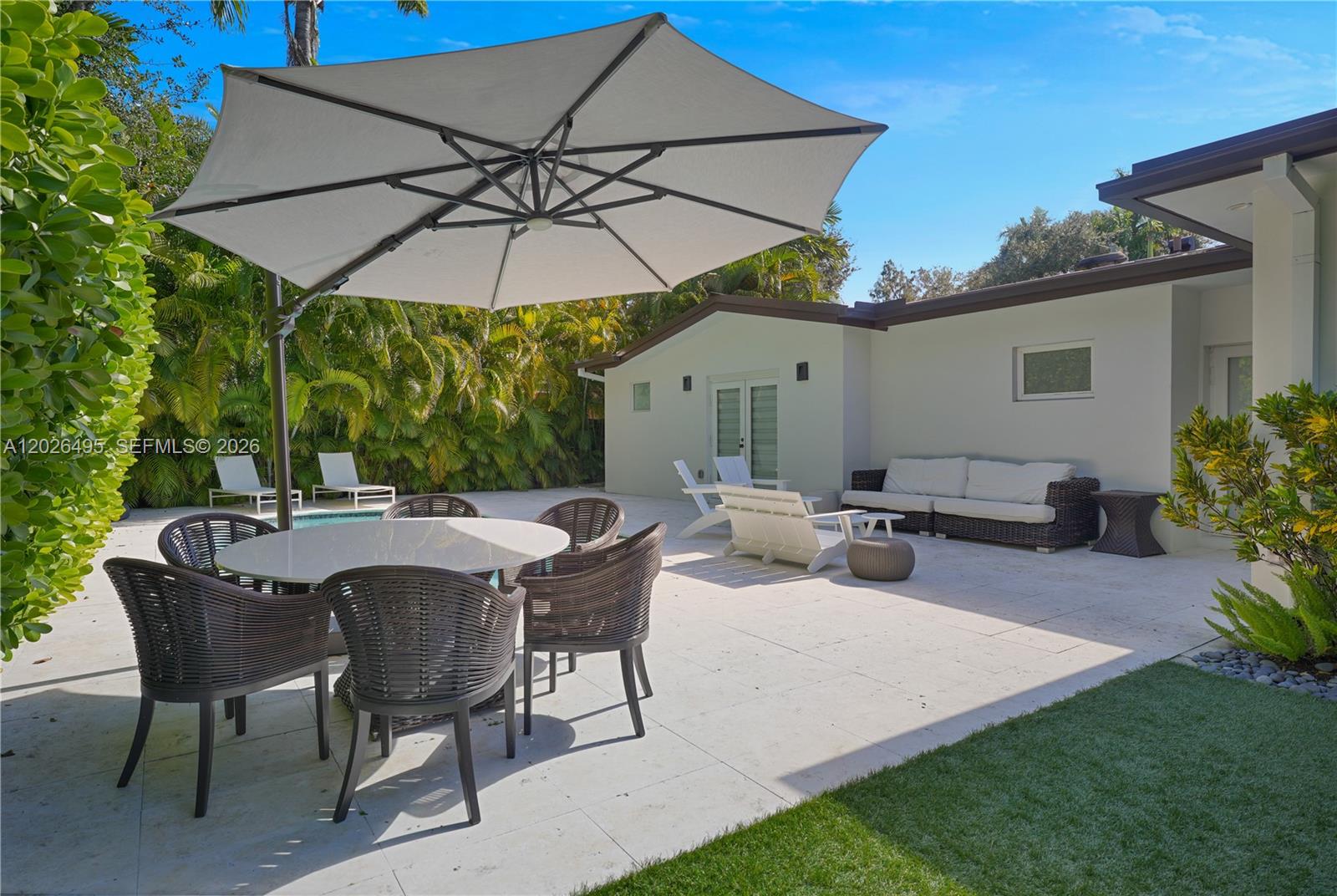 SNAPPER CREEK GROVES - Residential Lease