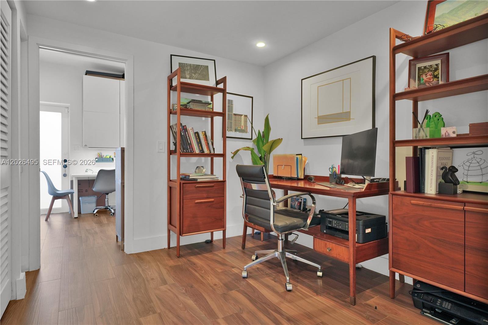 SNAPPER CREEK GROVES - Residential Lease