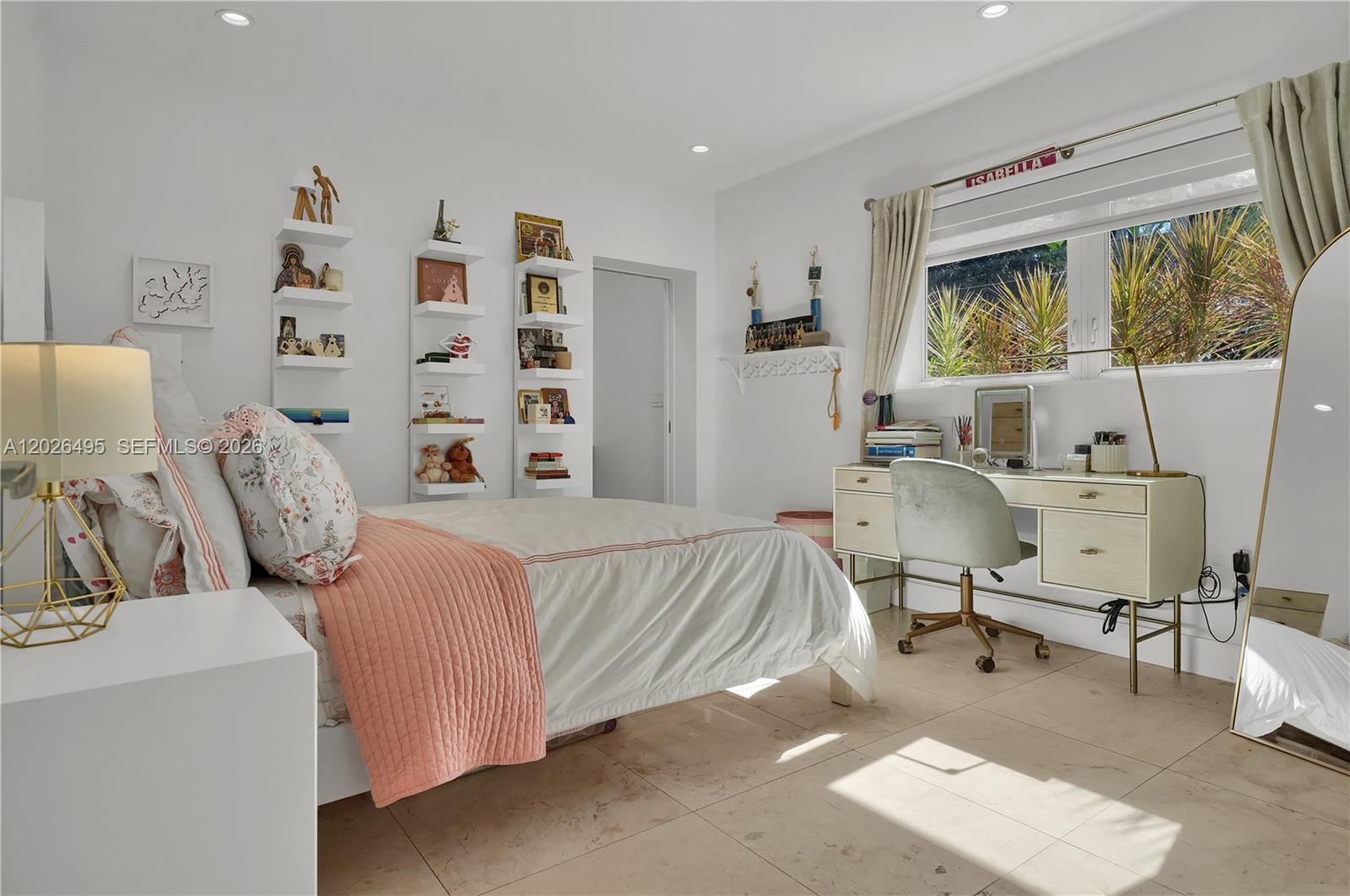 SNAPPER CREEK GROVES - Residential Lease