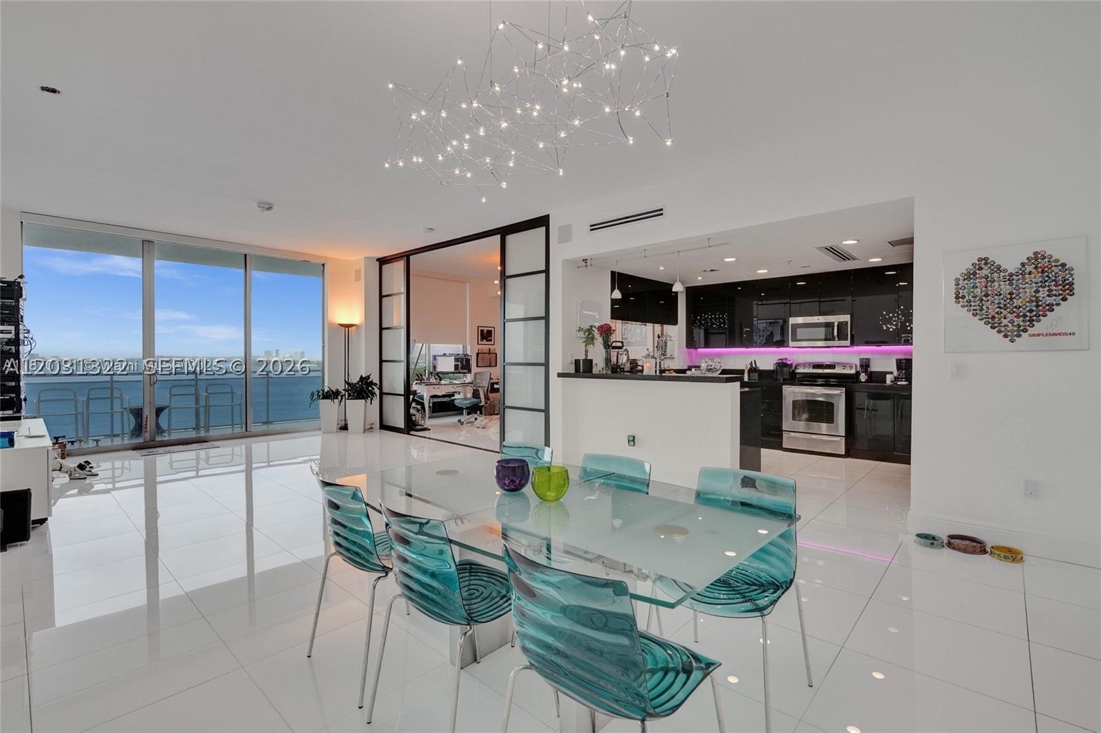 THE LEXI CONDO - Residential