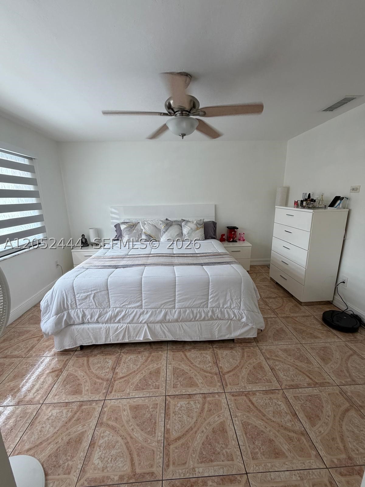 LAGO GRANDE FIVE-A CONDO - Residential