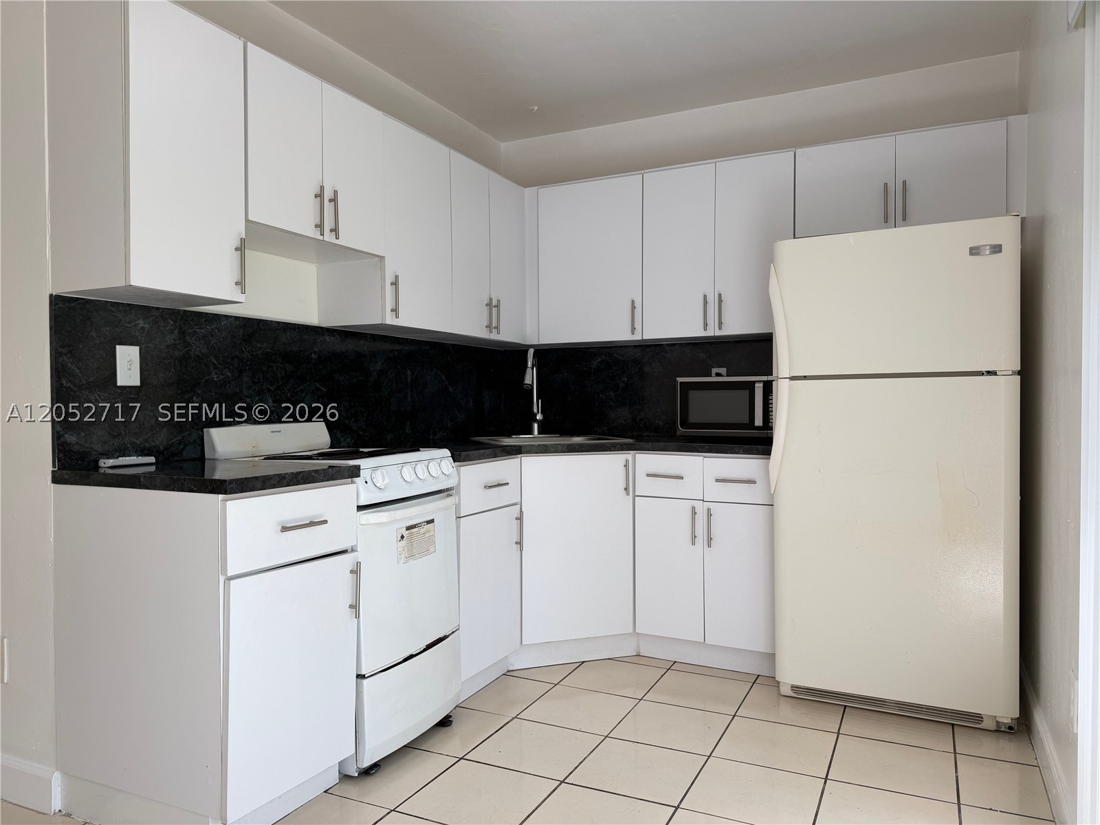 GOLFVIEW PARK - Residential Lease