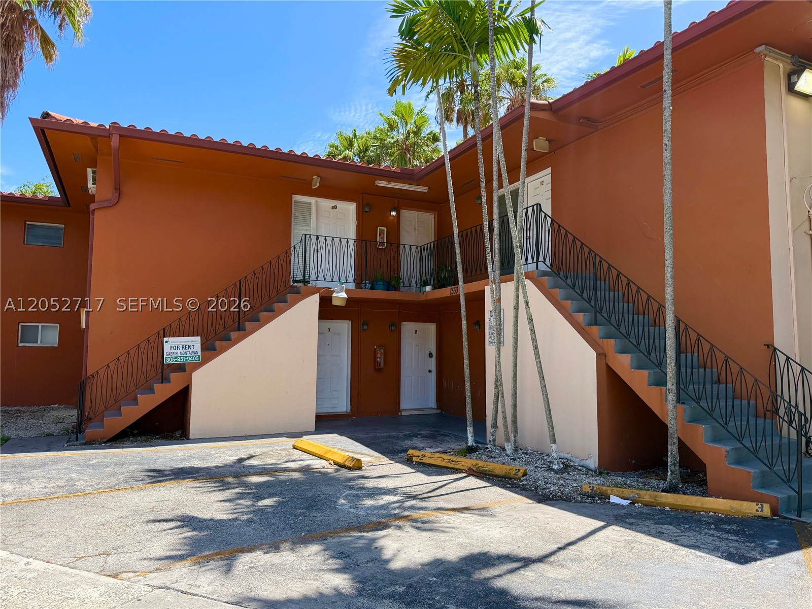GOLFVIEW PARK - Residential Lease